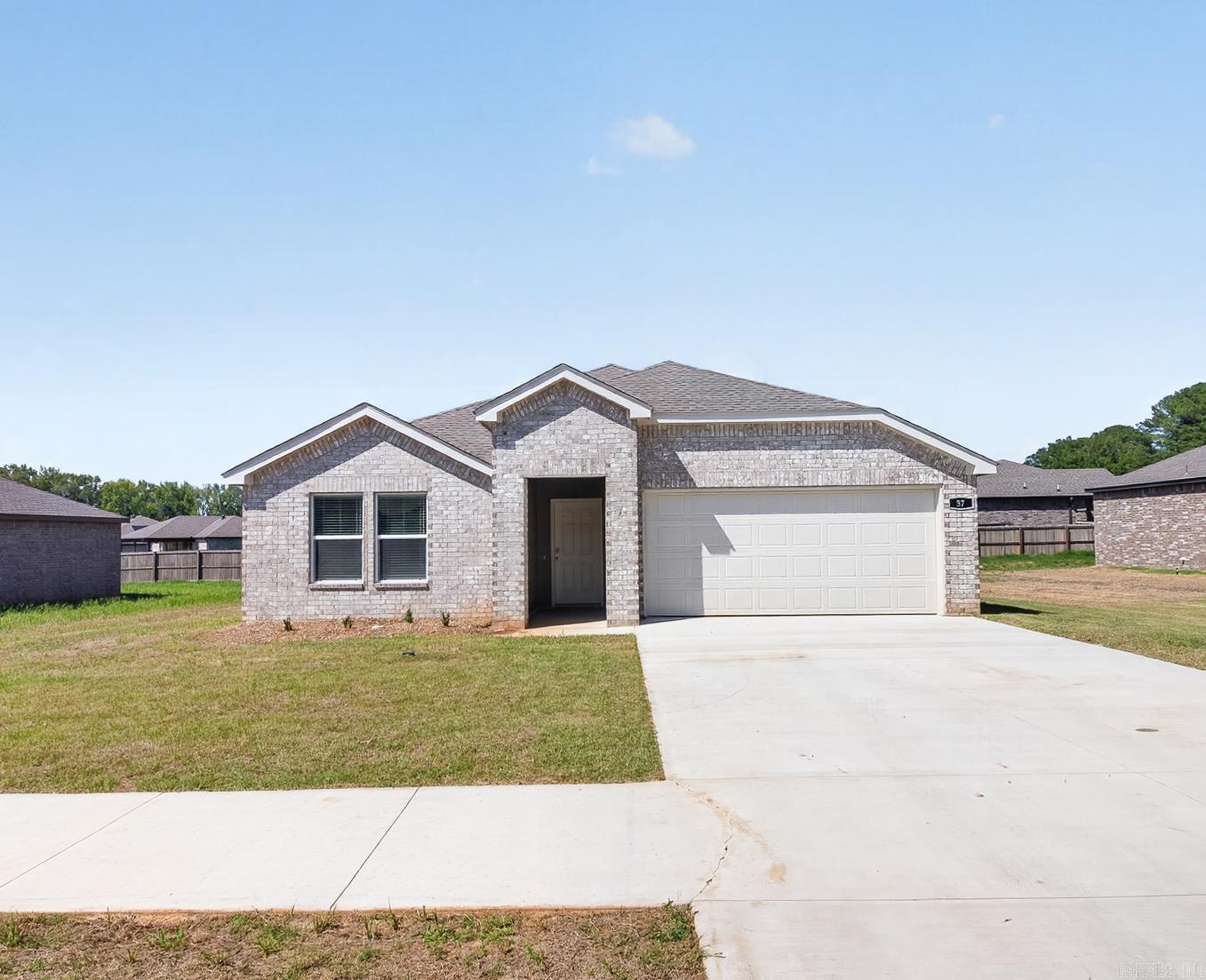 37 Wolfsbridge Loop Property Photo 1