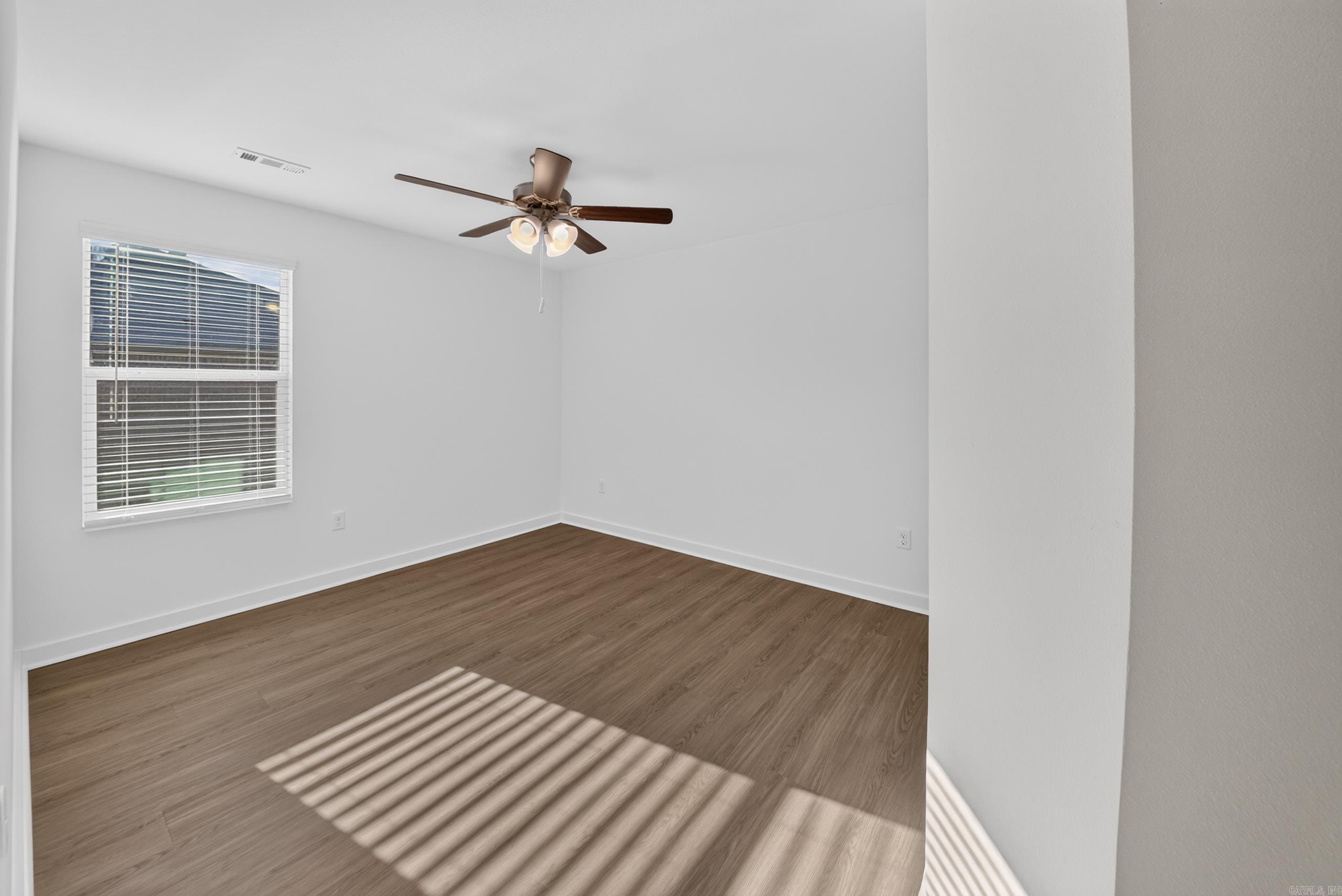 37 Wolfsbridge Loop Property Photo 9