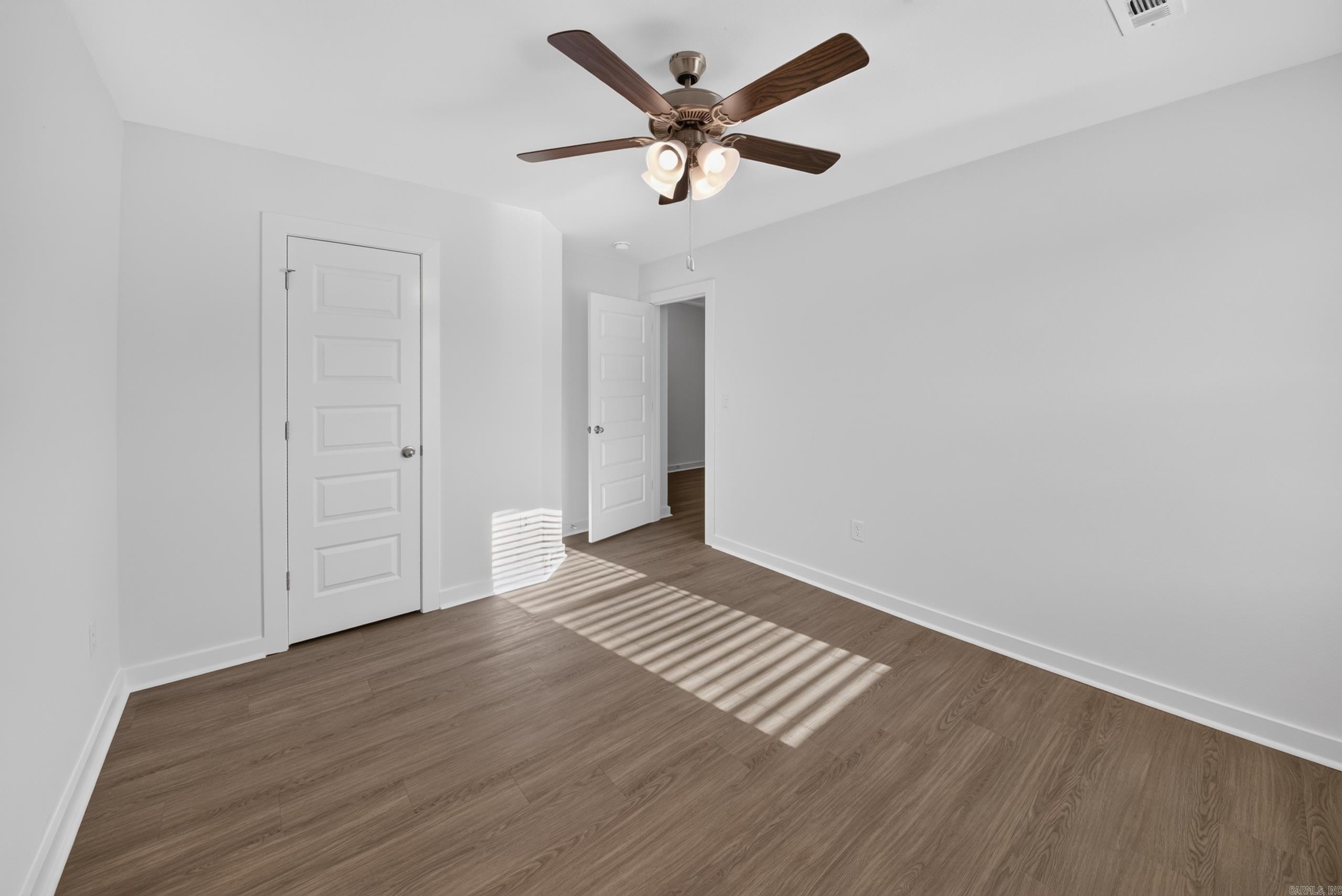 37 Wolfsbridge Loop Property Photo 11
