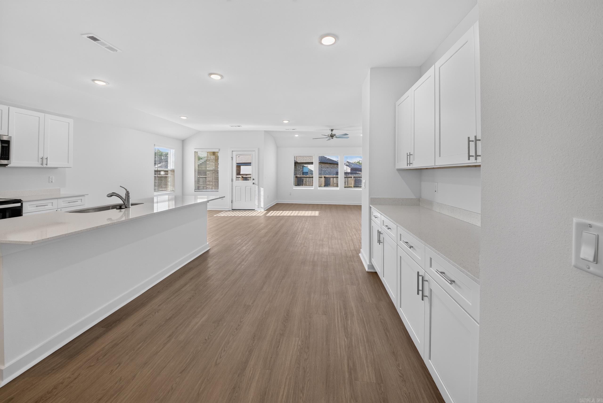 37 Wolfsbridge Loop Property Photo 17