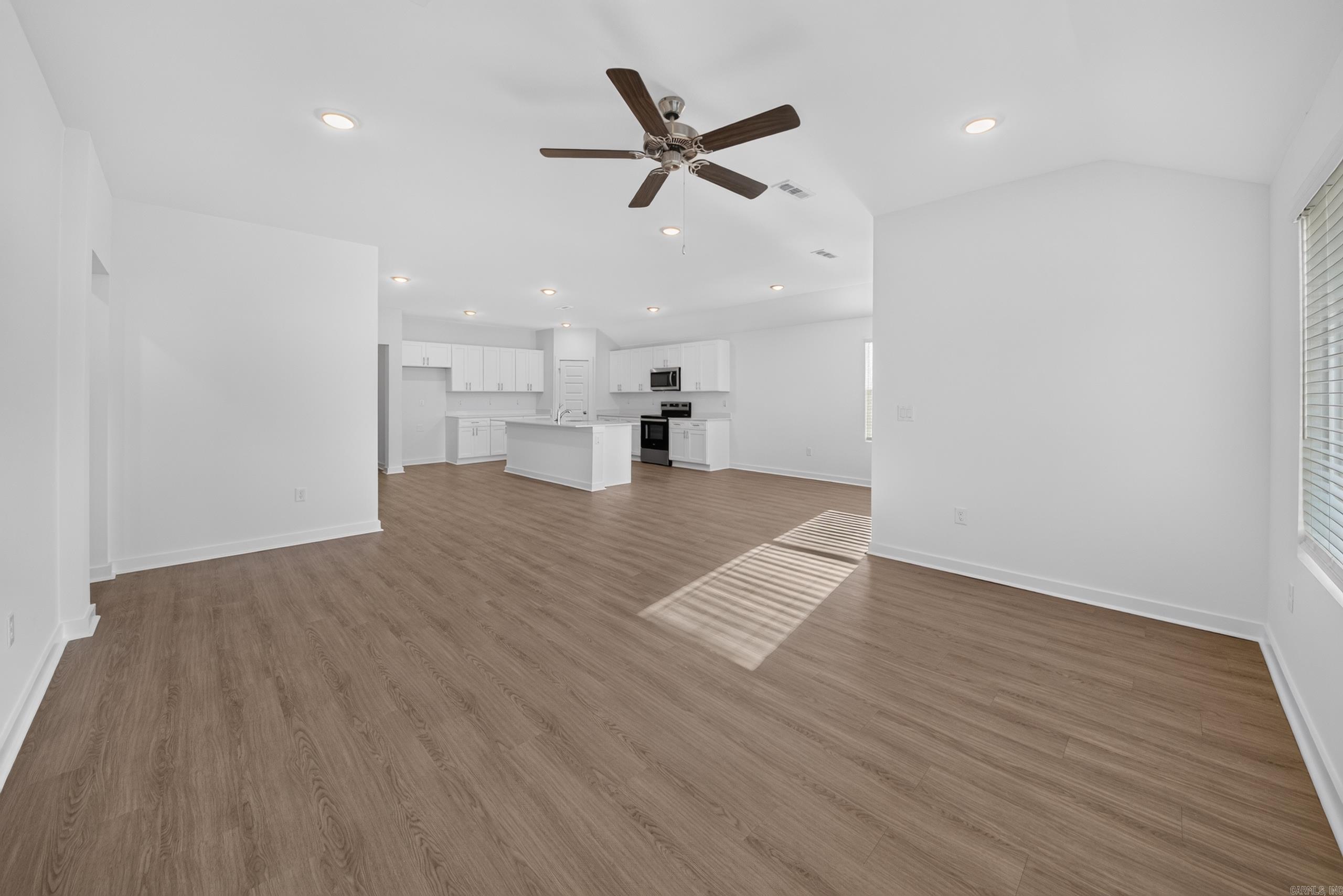 37 Wolfsbridge Loop Property Photo 25