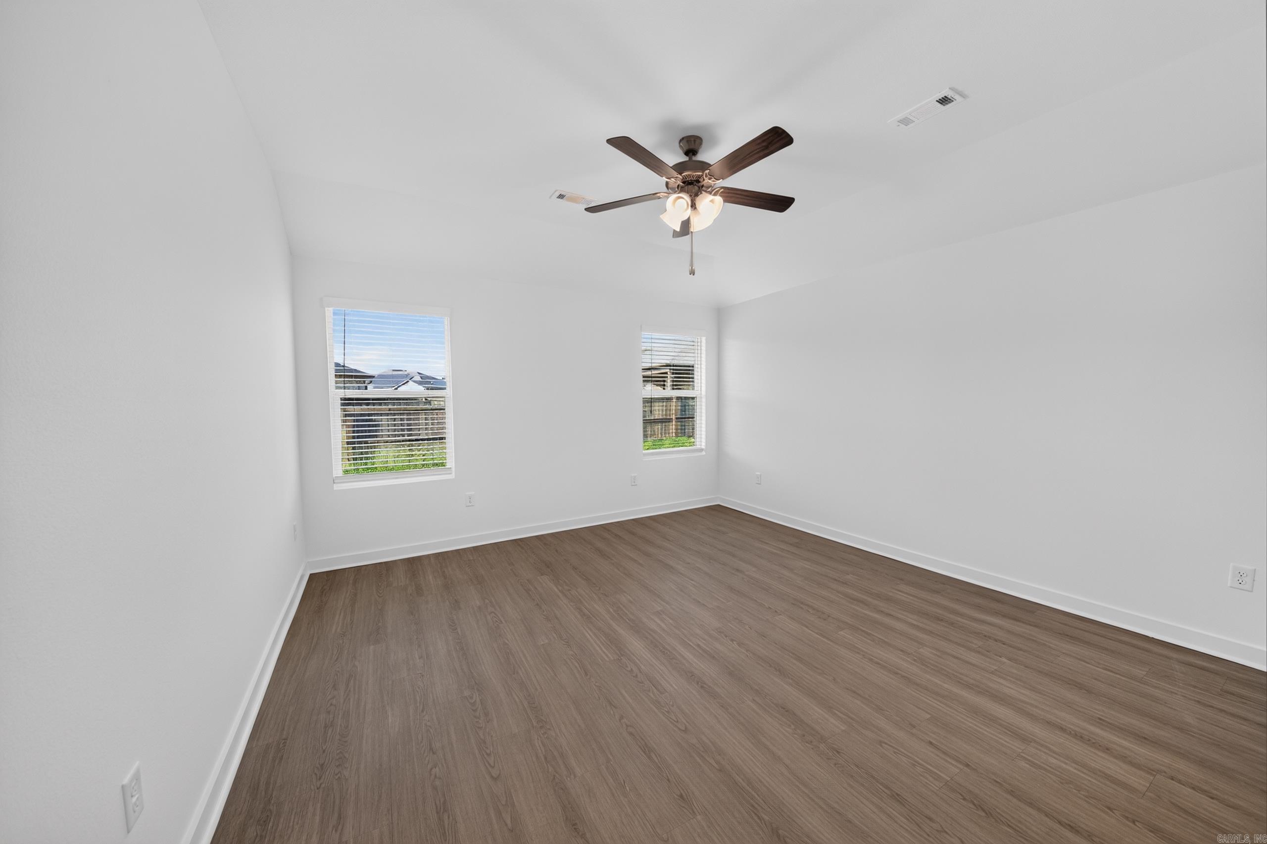 37 Wolfsbridge Loop Property Photo 28