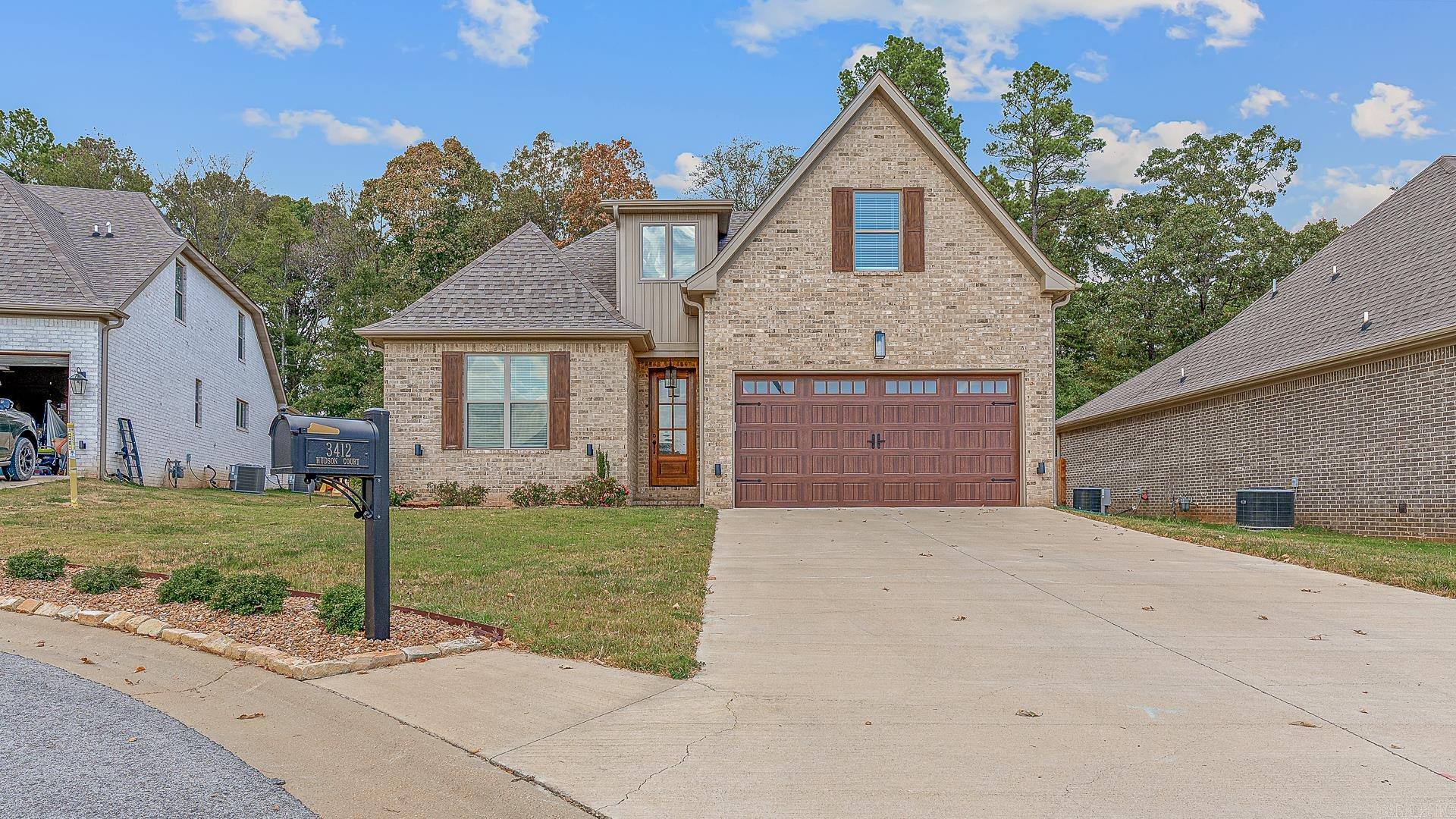 3412 Hudson Court