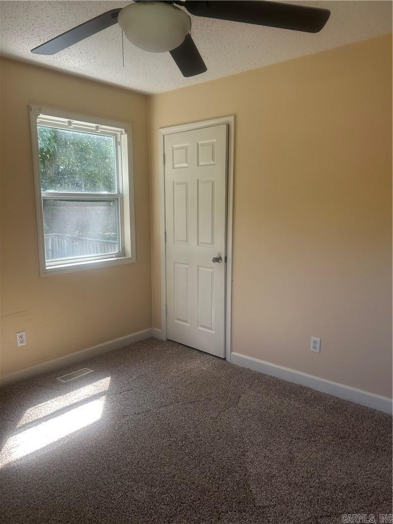 2808 N Greenwich Ave Property Photo 9