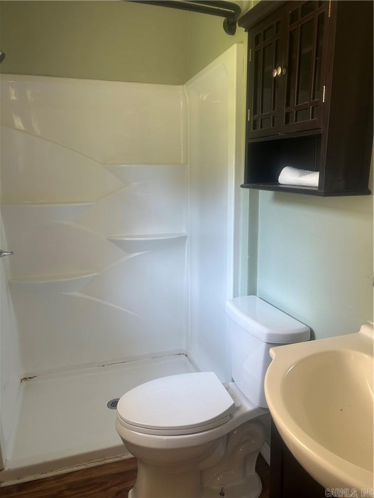 2808 N Greenwich Ave Property Photo 12