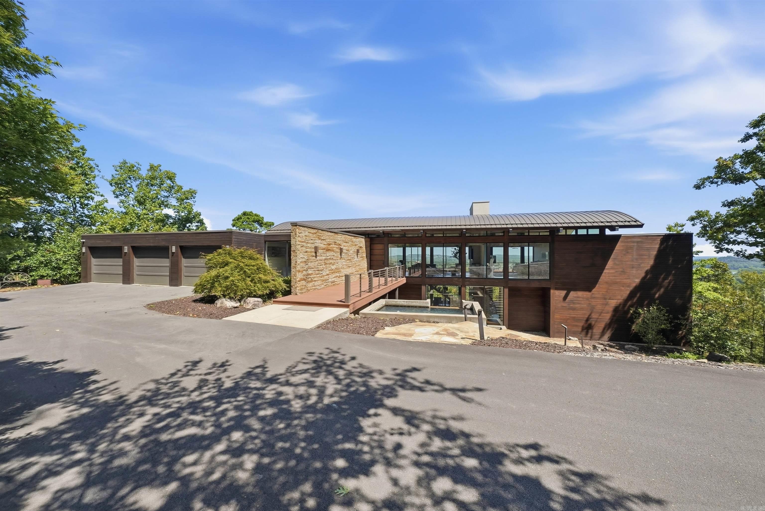 13820 Beau Vue Drive Property Photo 1