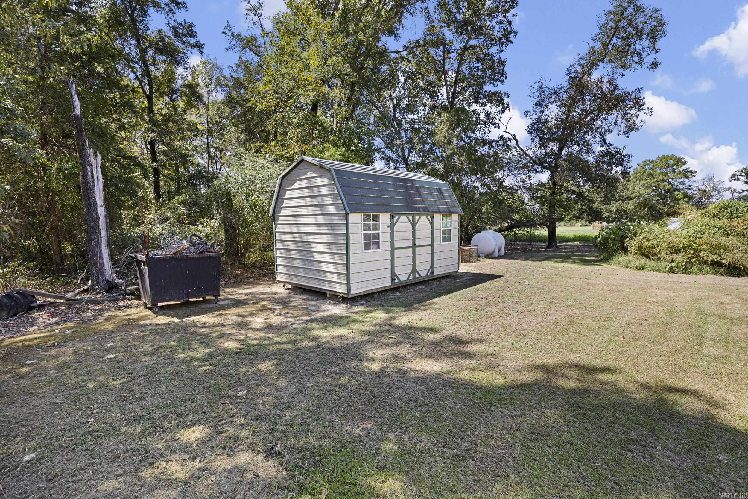 8 Givens Lane Property Photo 17