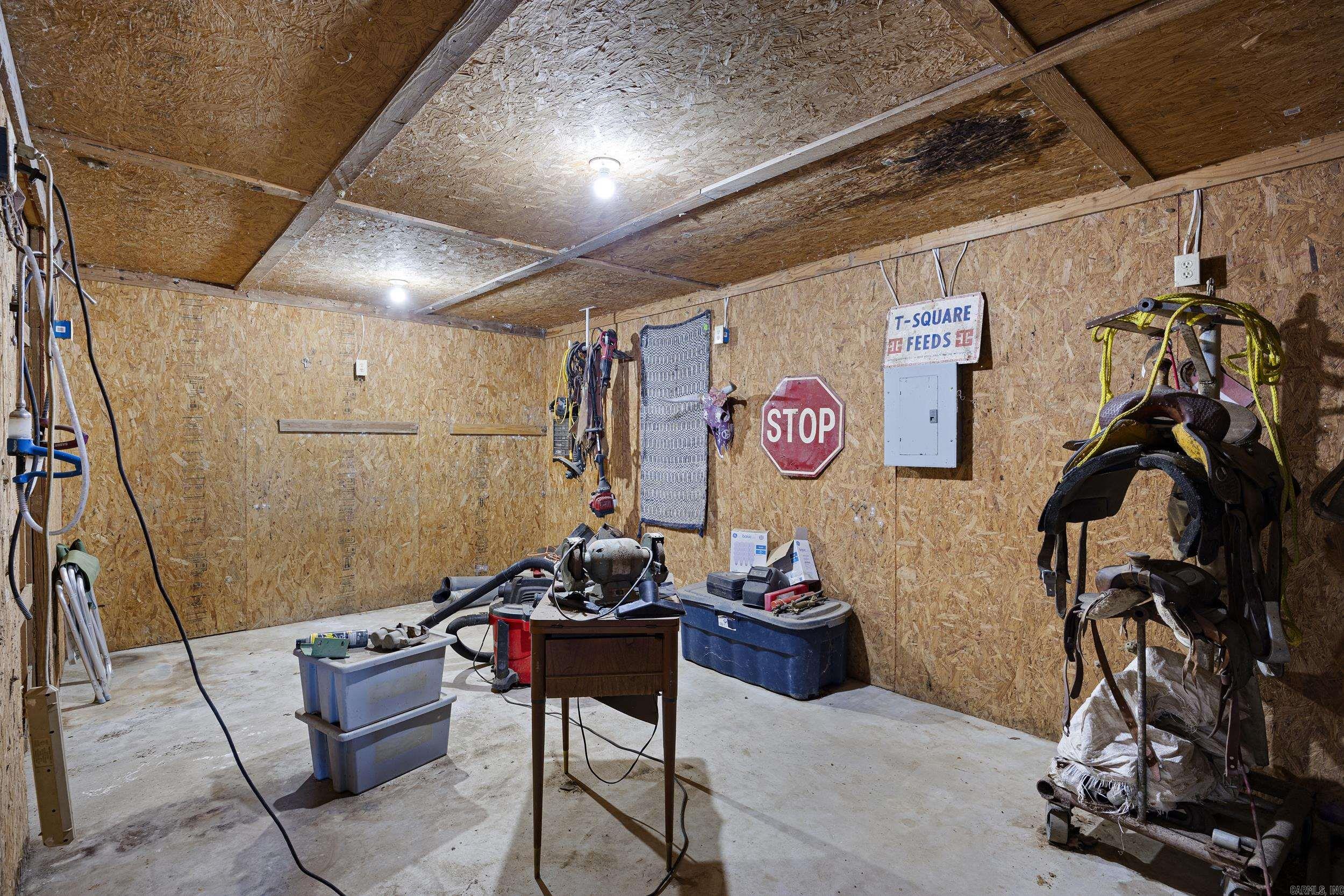 8 Givens Lane Property Photo 18