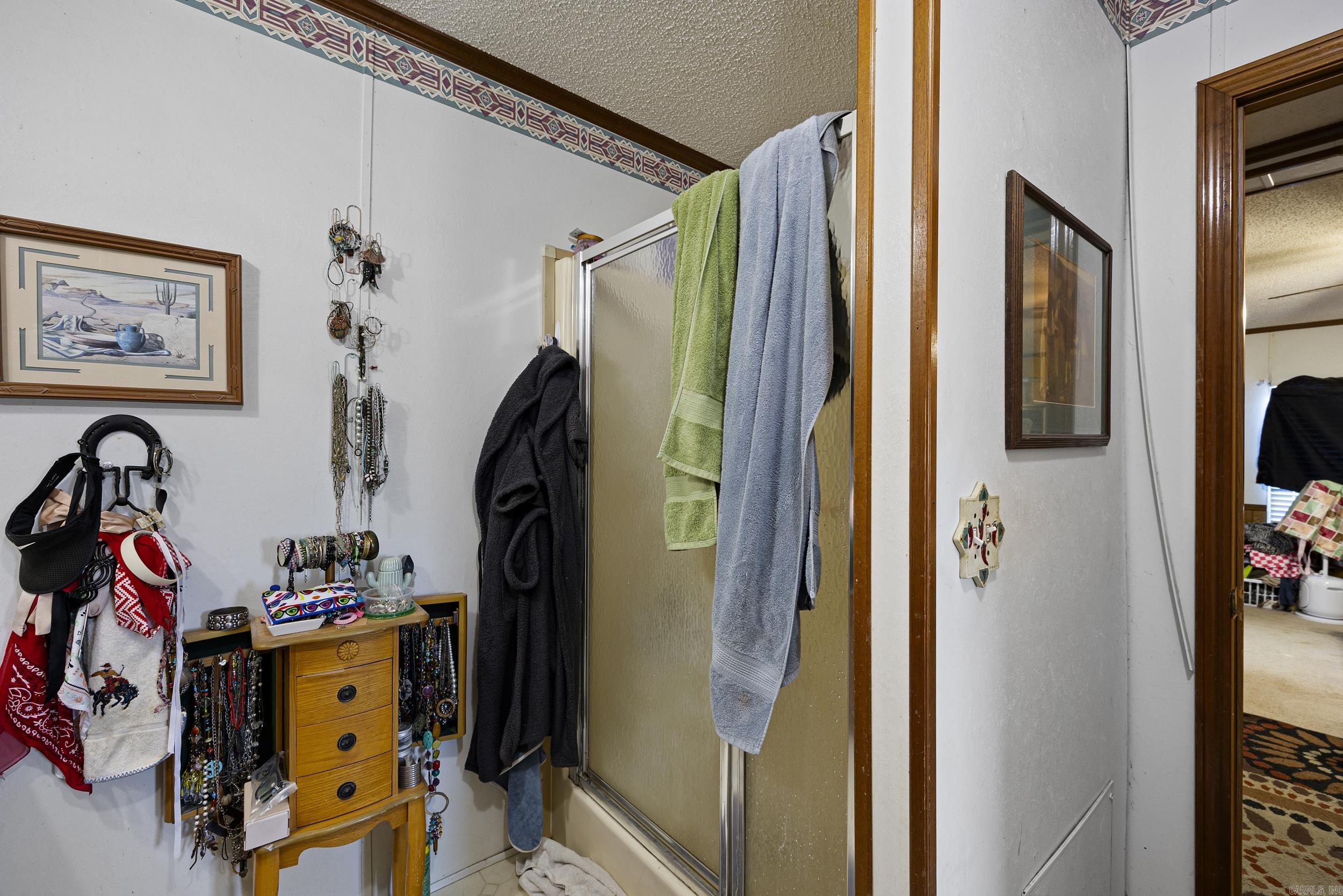 8 Givens Lane Property Photo 35