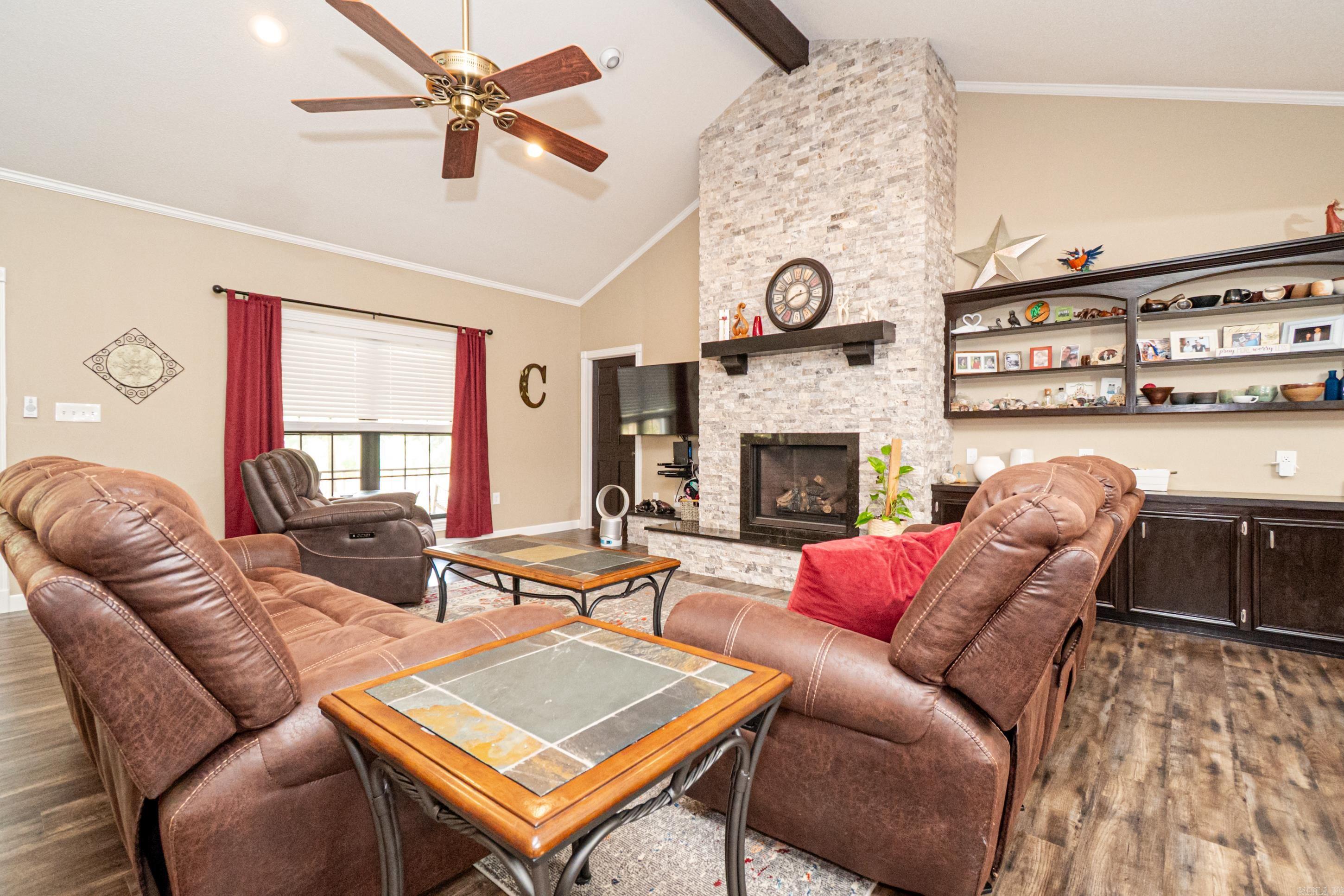 128 Christy Ln Property Photo 14