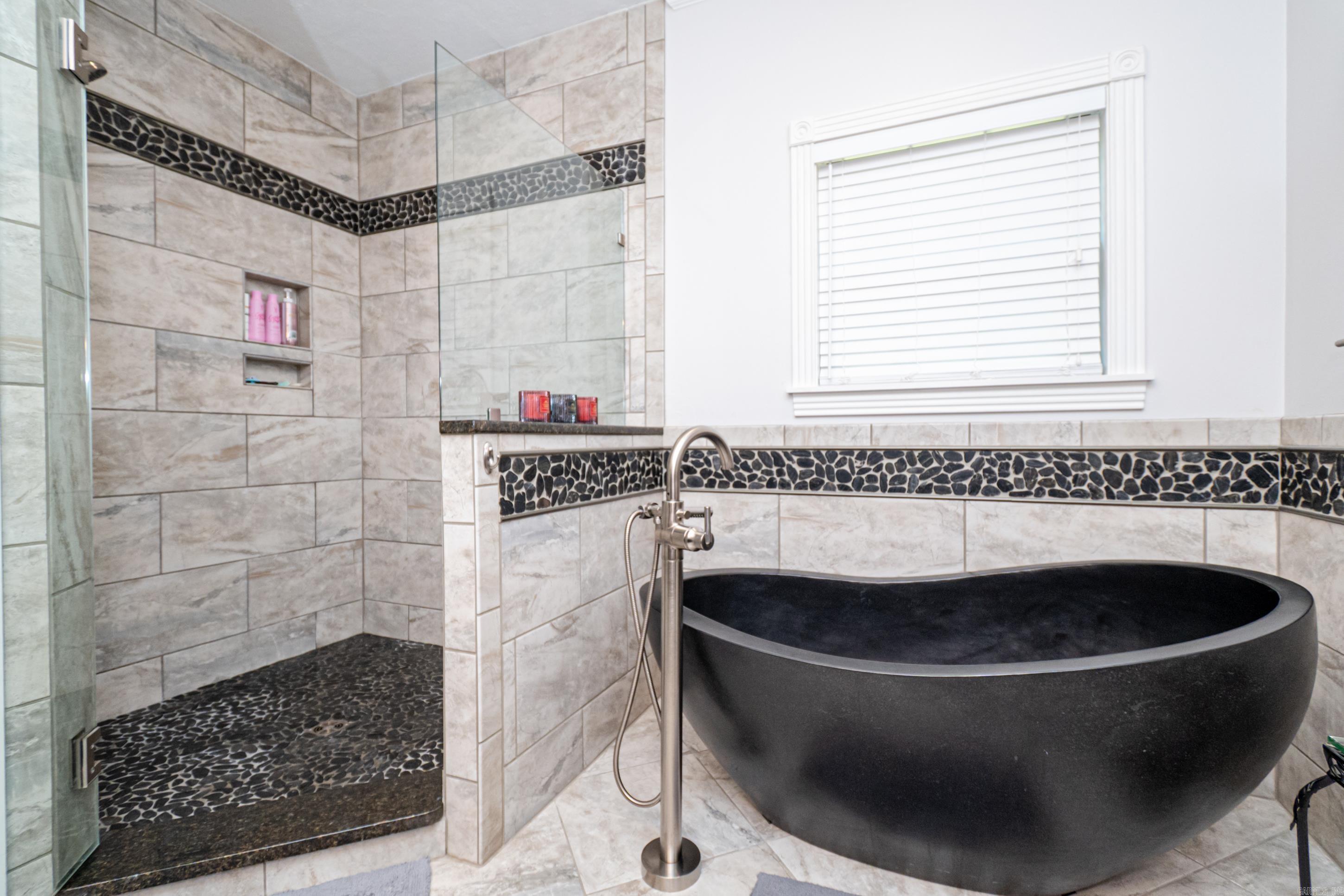 128 Christy Ln Property Photo 22