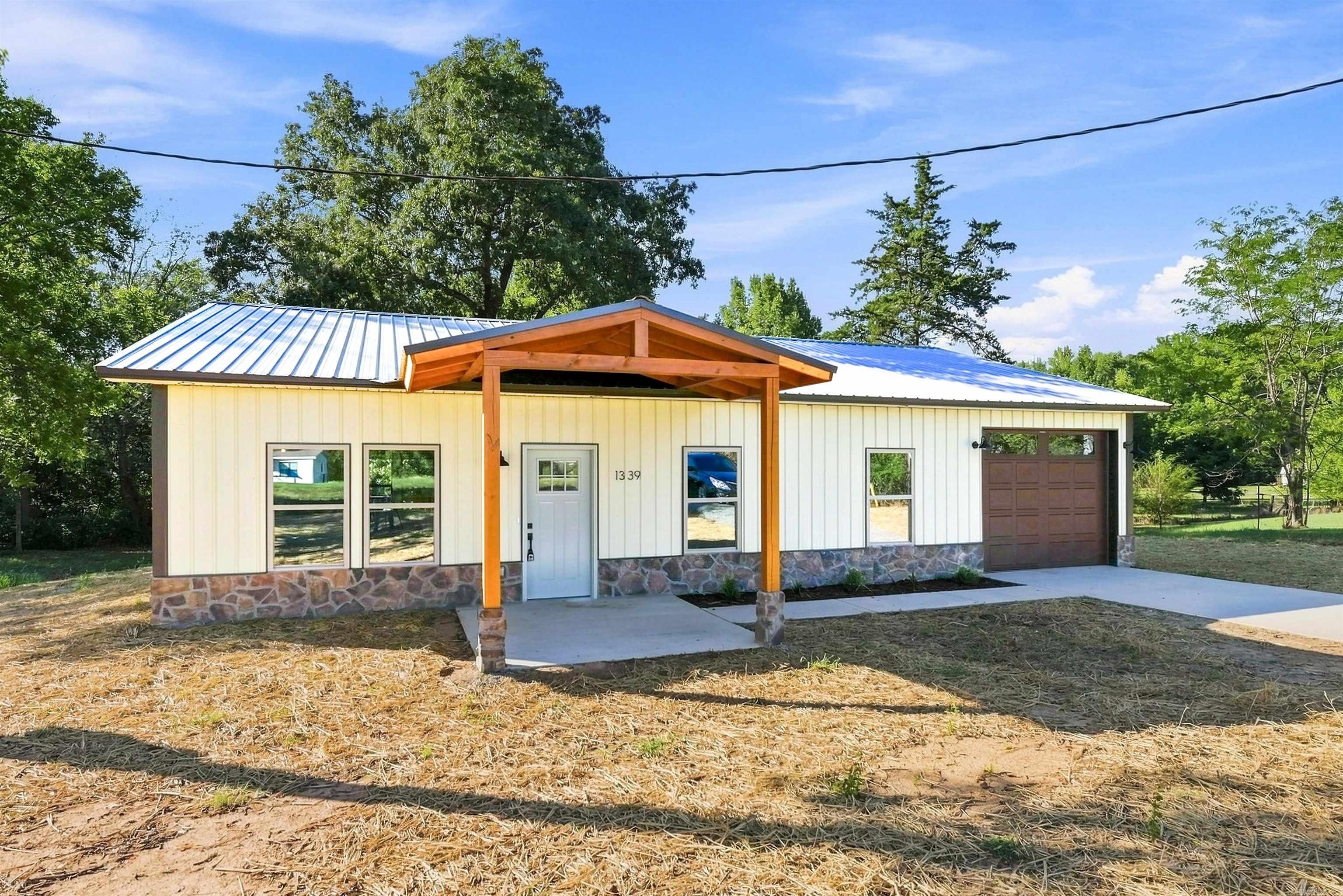 1339 Ar 36 Property Photo 2