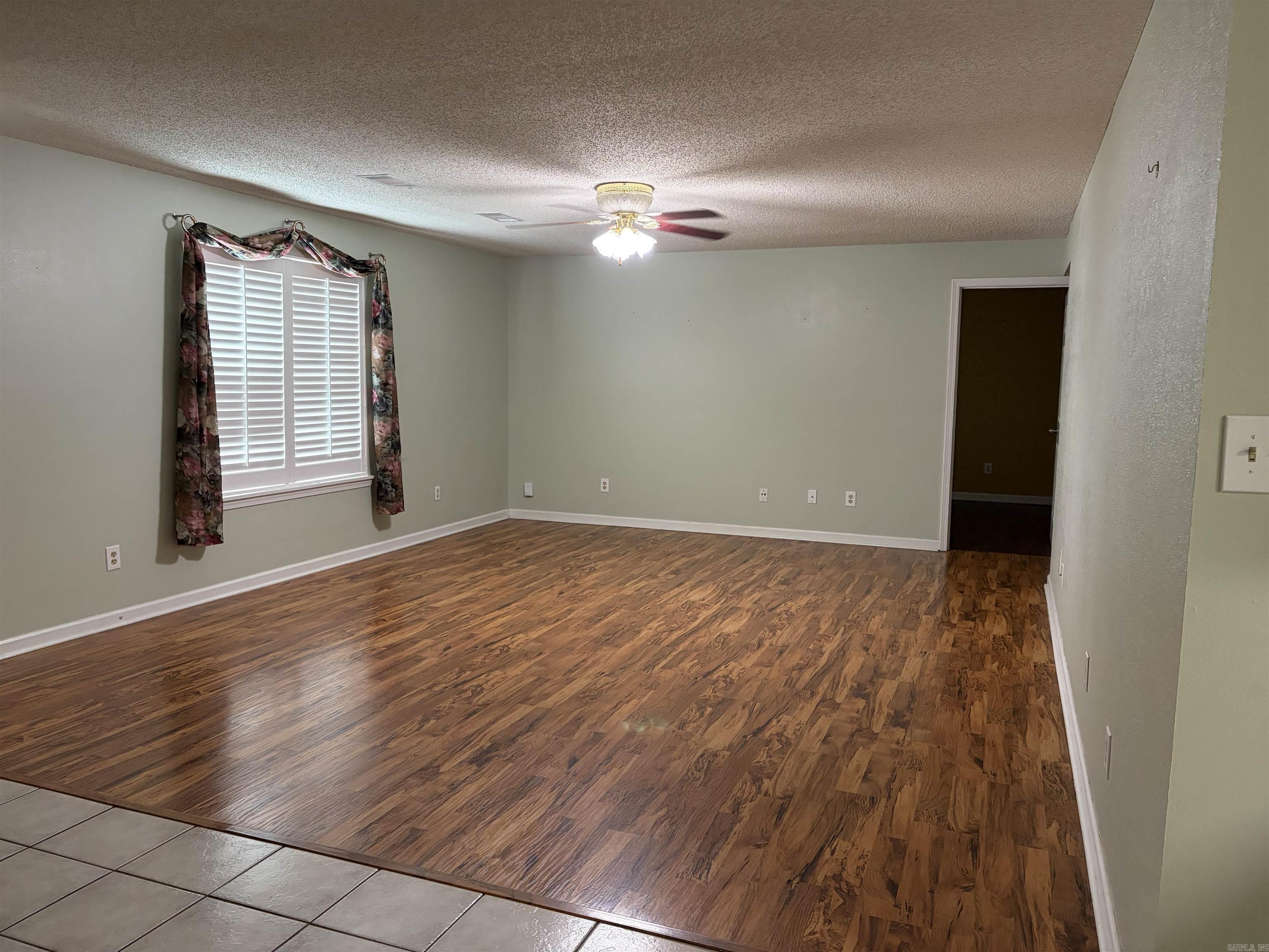 27 Hartwell Property Photo 4