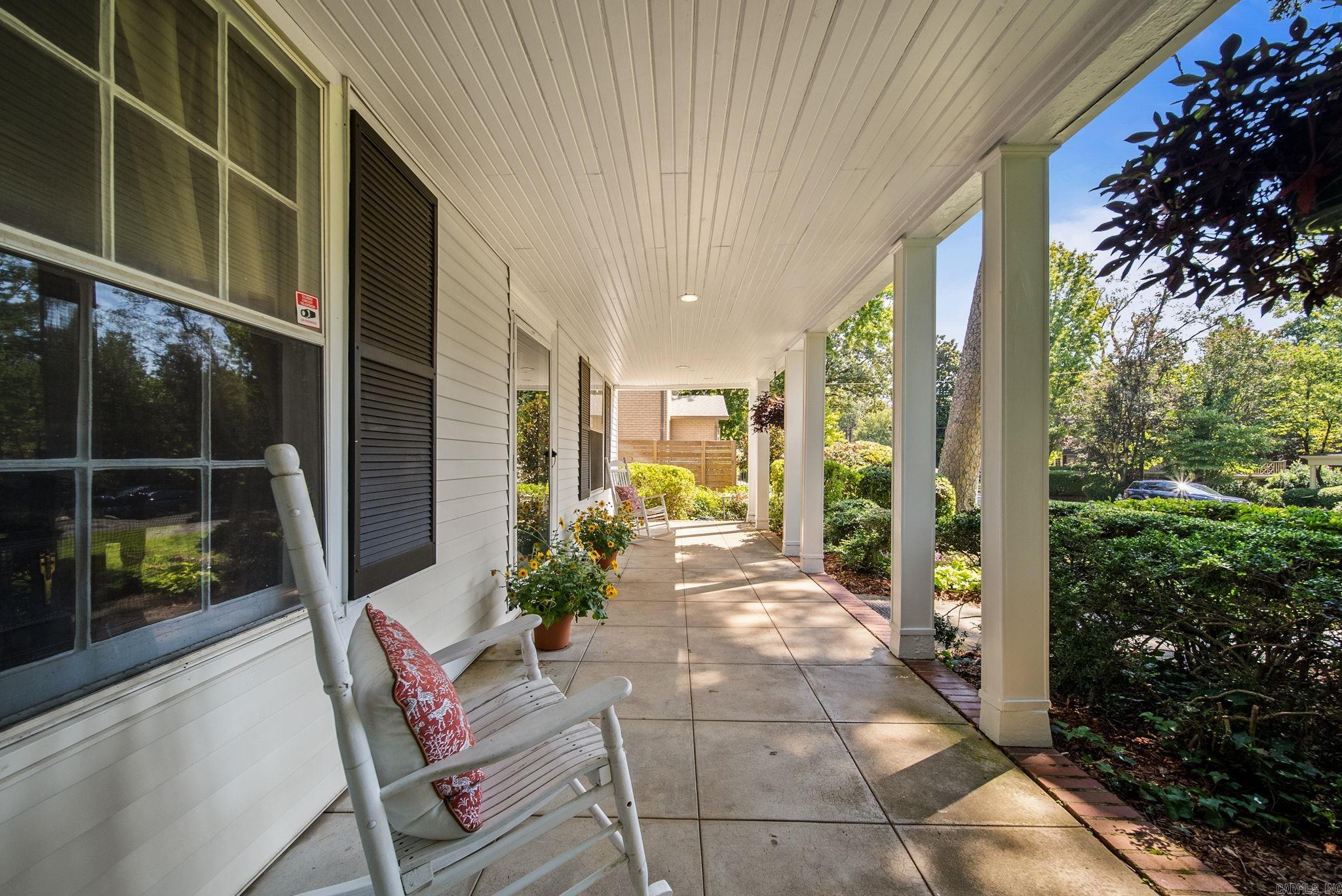 5236 Sherwood Road Property Photo 3