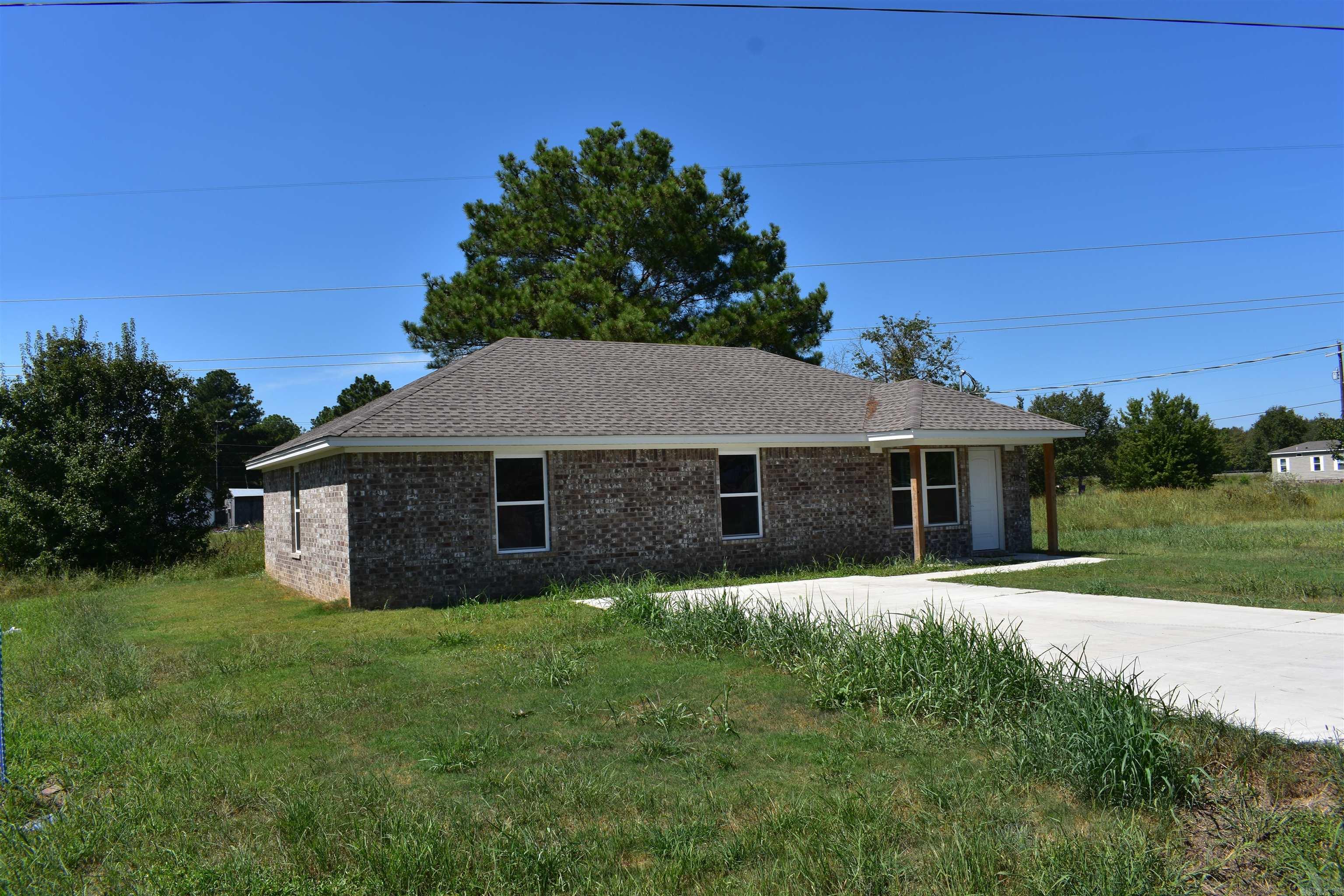 105 Olyvia Circle Property Photo 2