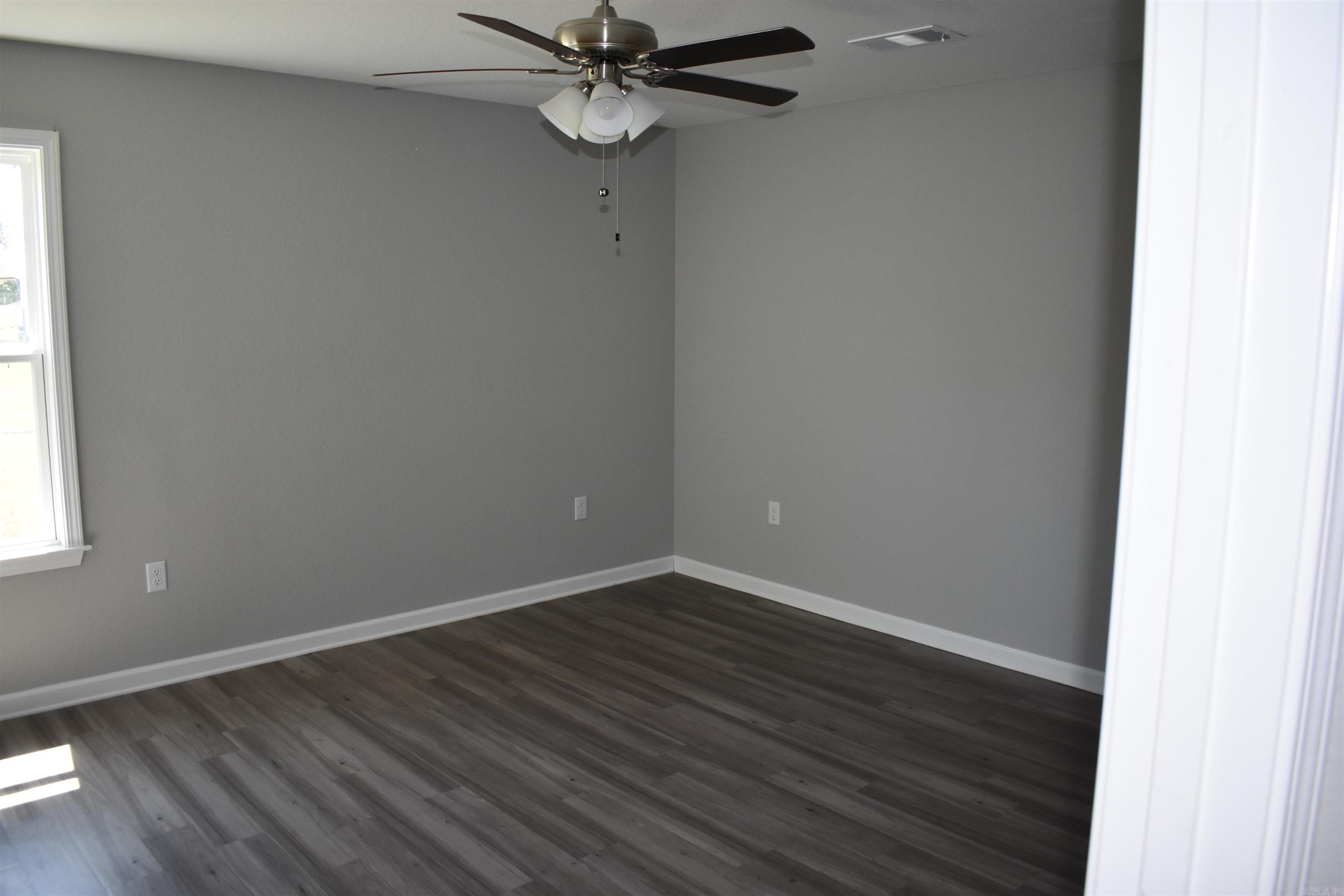 105 Olyvia Circle Property Photo 12