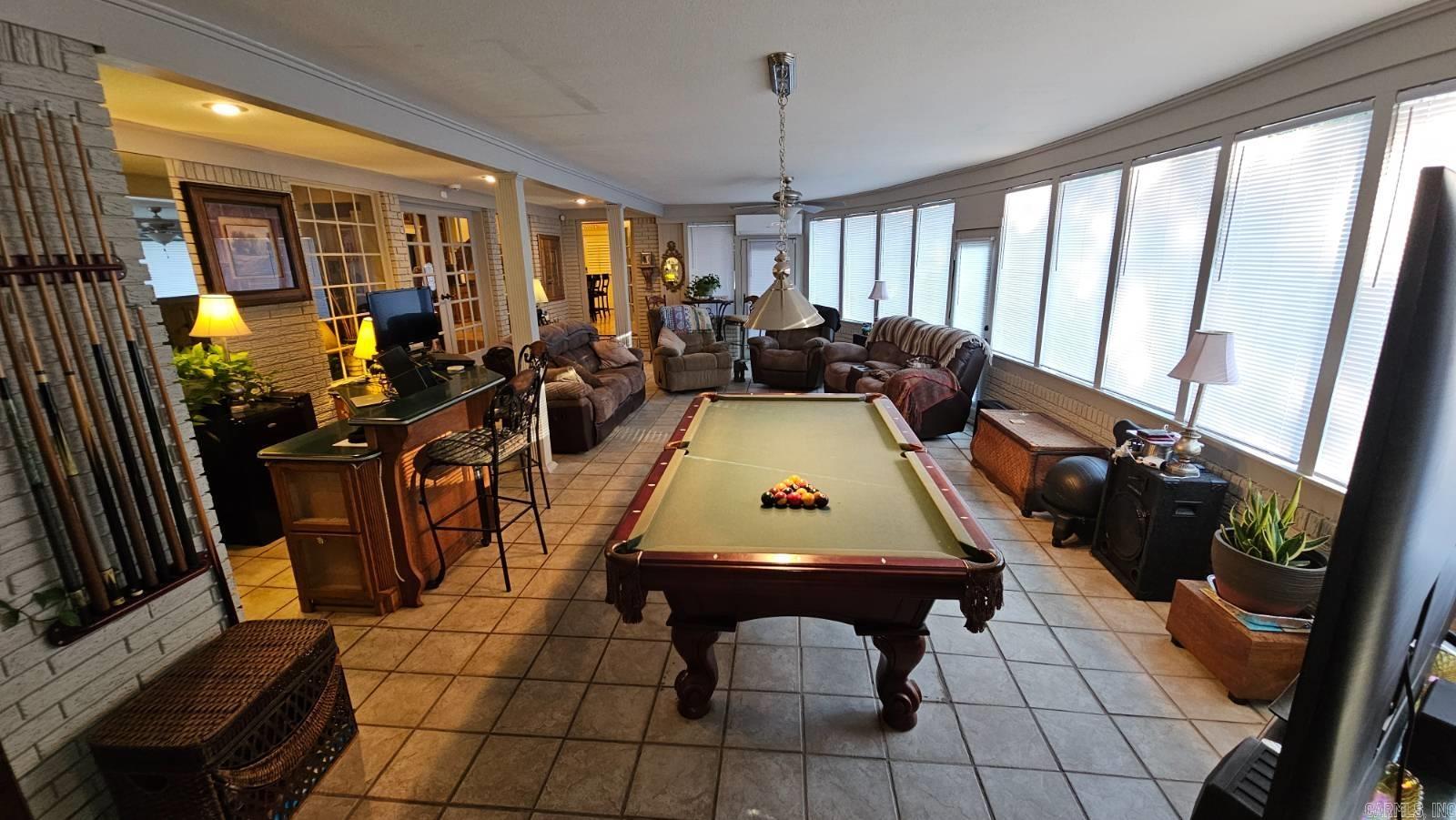 1107 Lawton Property Photo 8