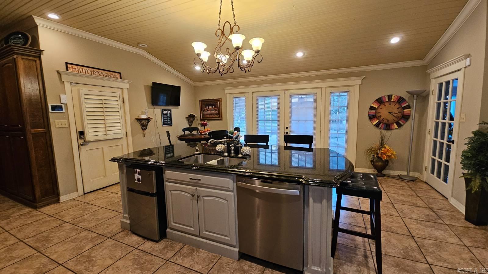 1107 Lawton Property Photo 12