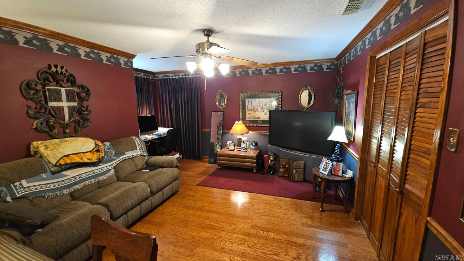 1107 Lawton Property Photo 16