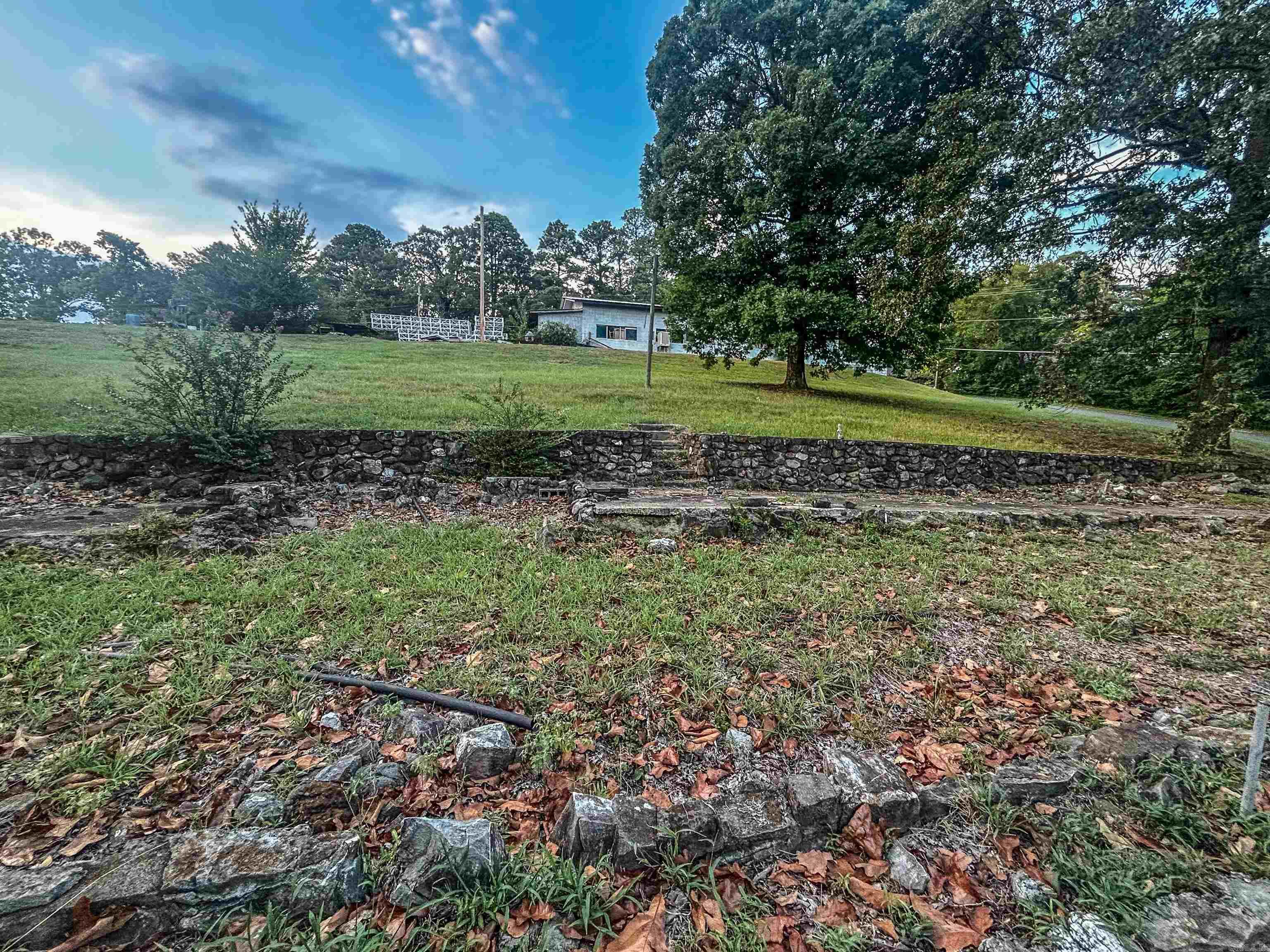 105 Ennis Street Property Photo 16