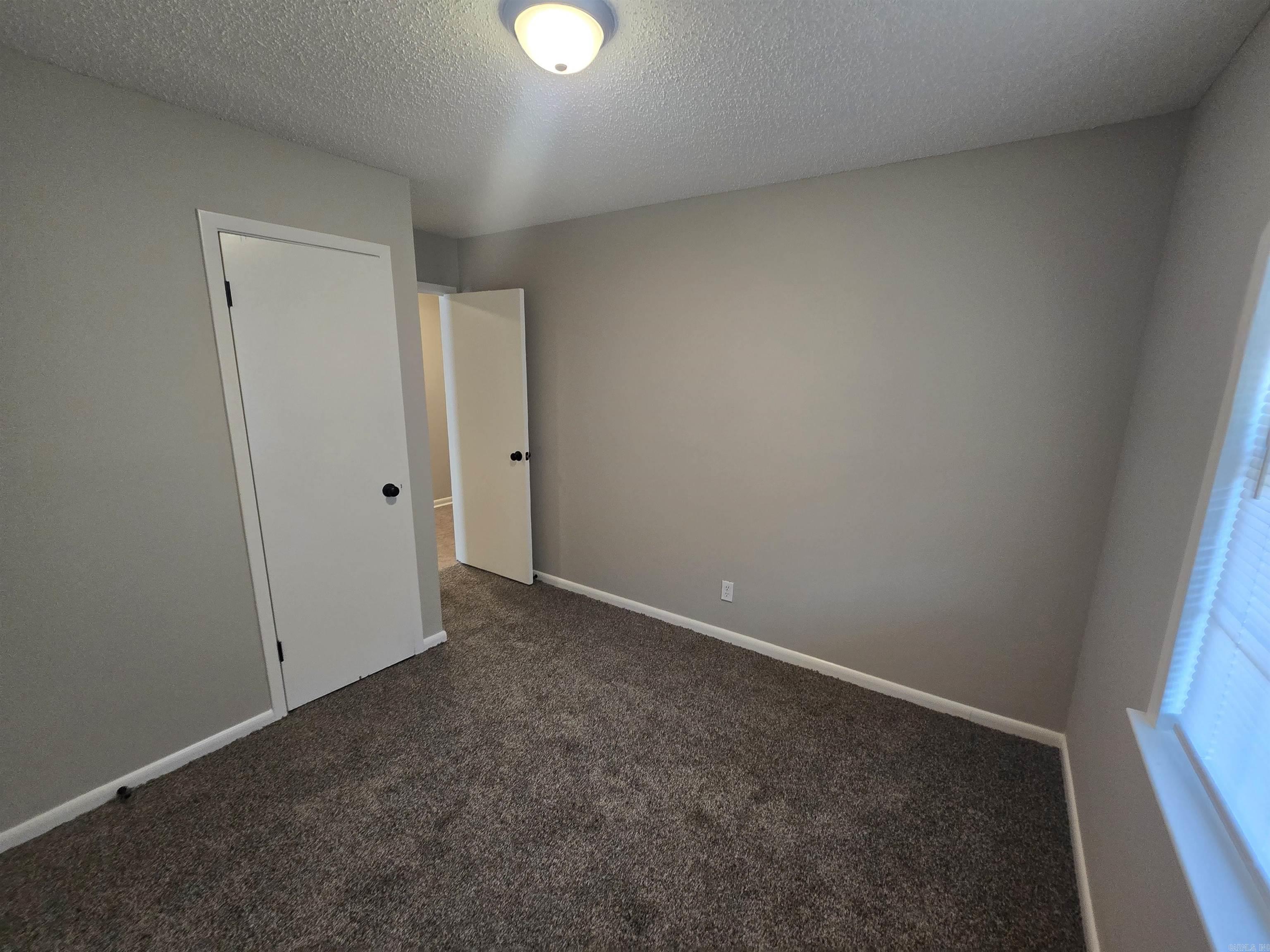 303 S Border Street E Property Photo 8