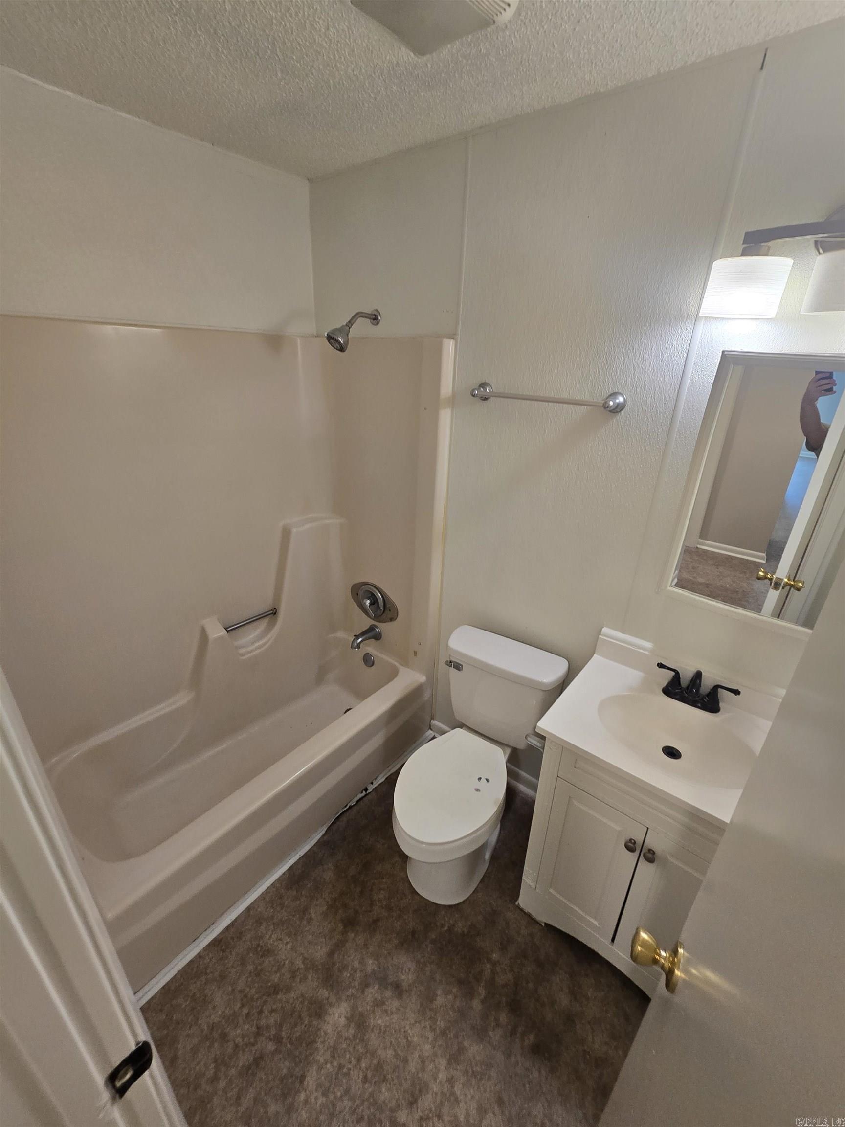 303 S Border Street E Property Photo 11