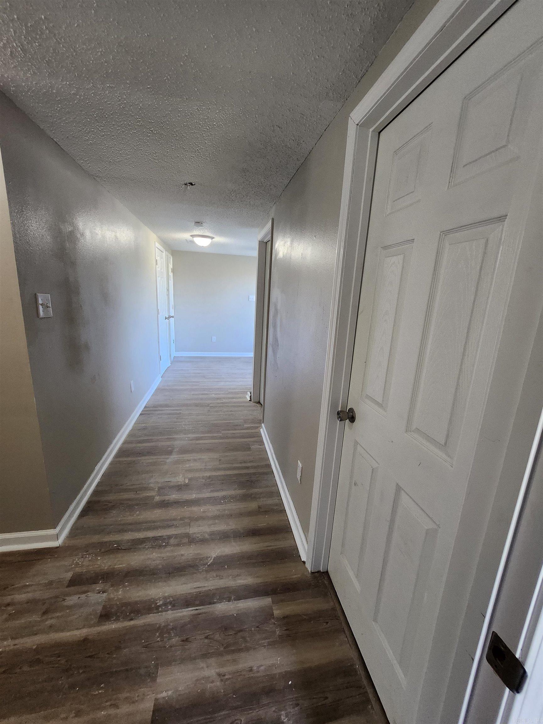 2309 E 6th Avenue Property Photo 21