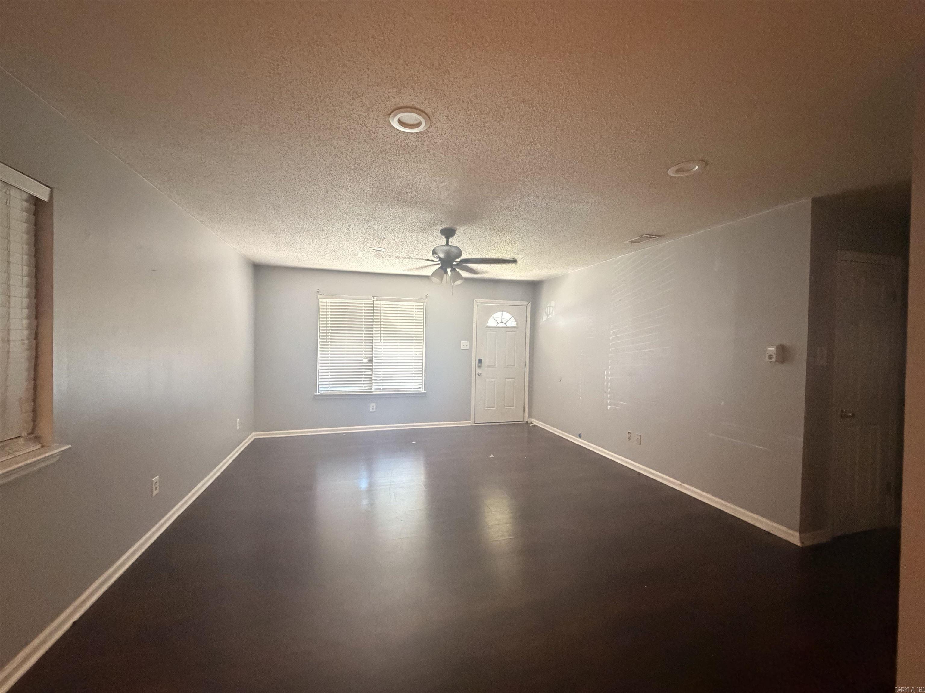 10400 Republic Lane Property Photo 3
