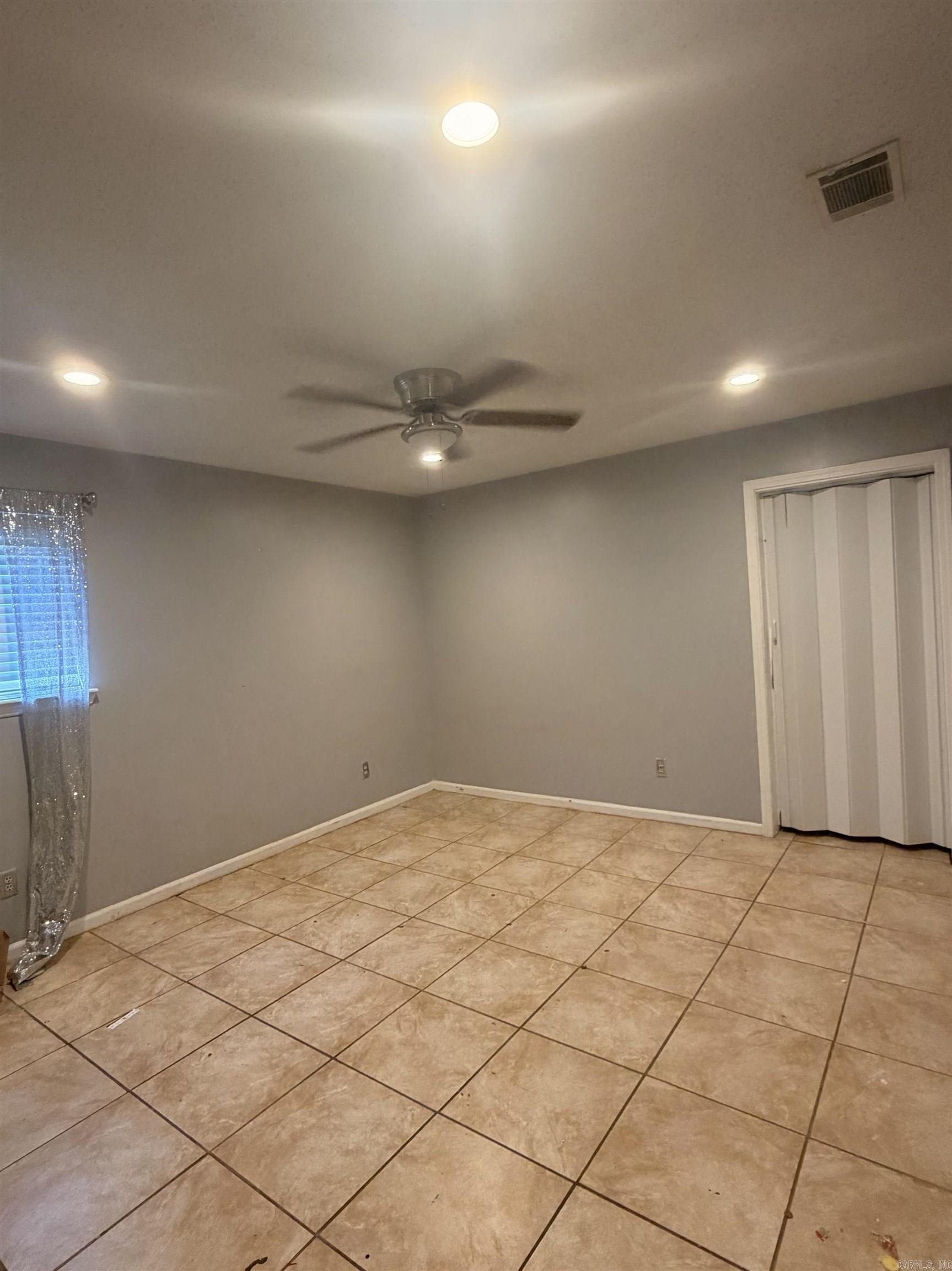 10400 Republic Lane Property Photo 5