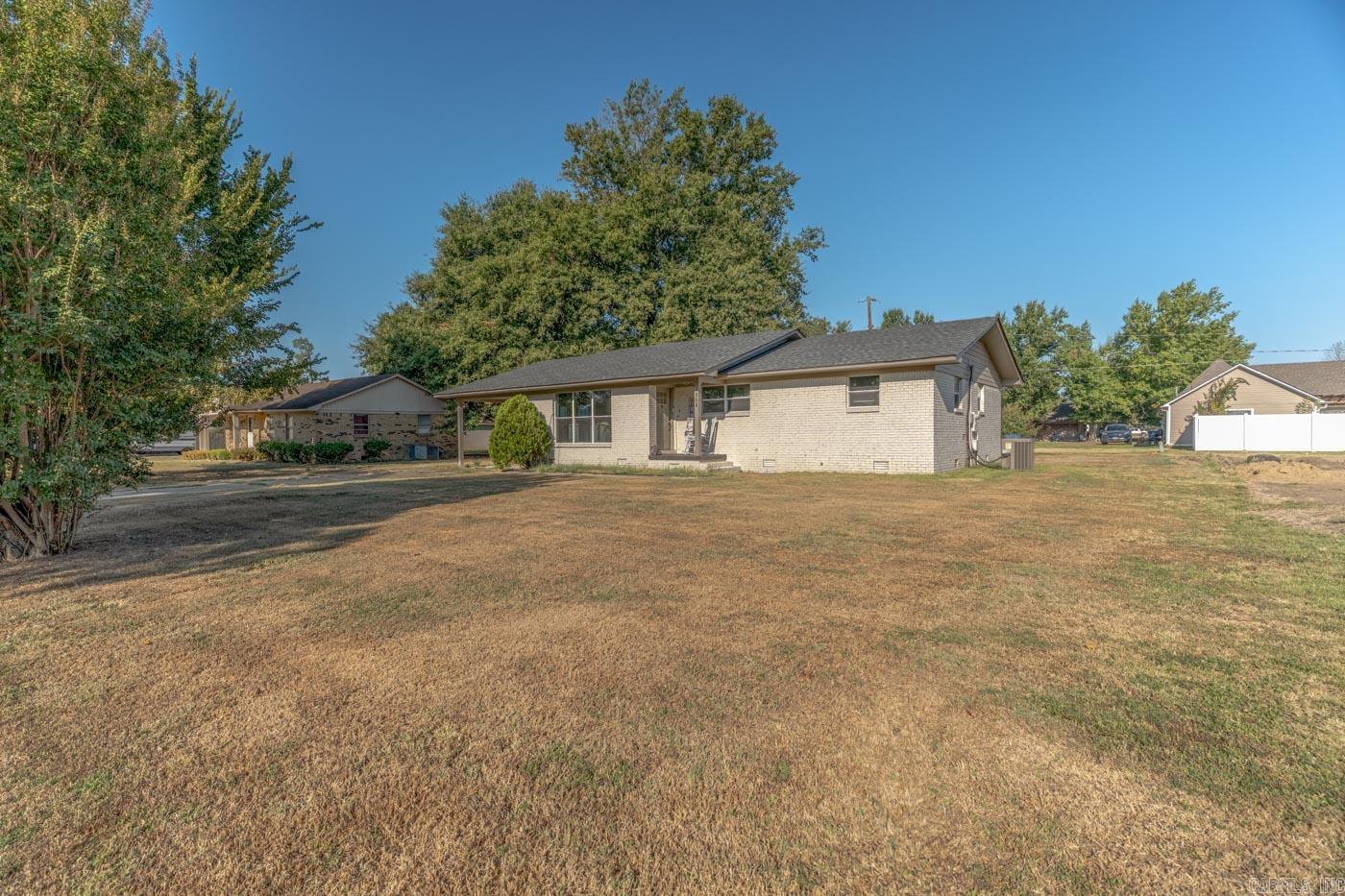 508 7th St Property Photo 4