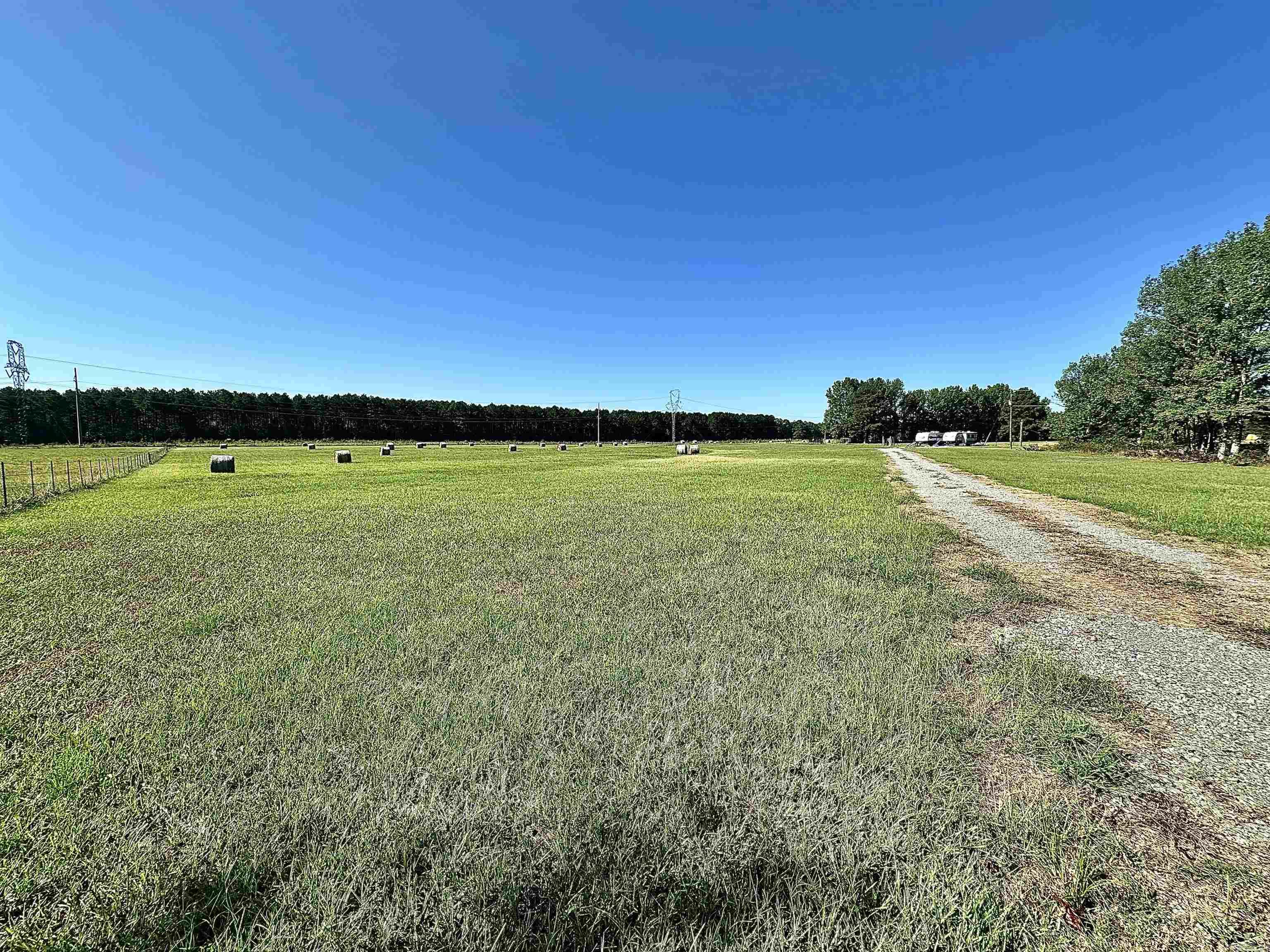 931 Glen Rose Road Property Photo 3
