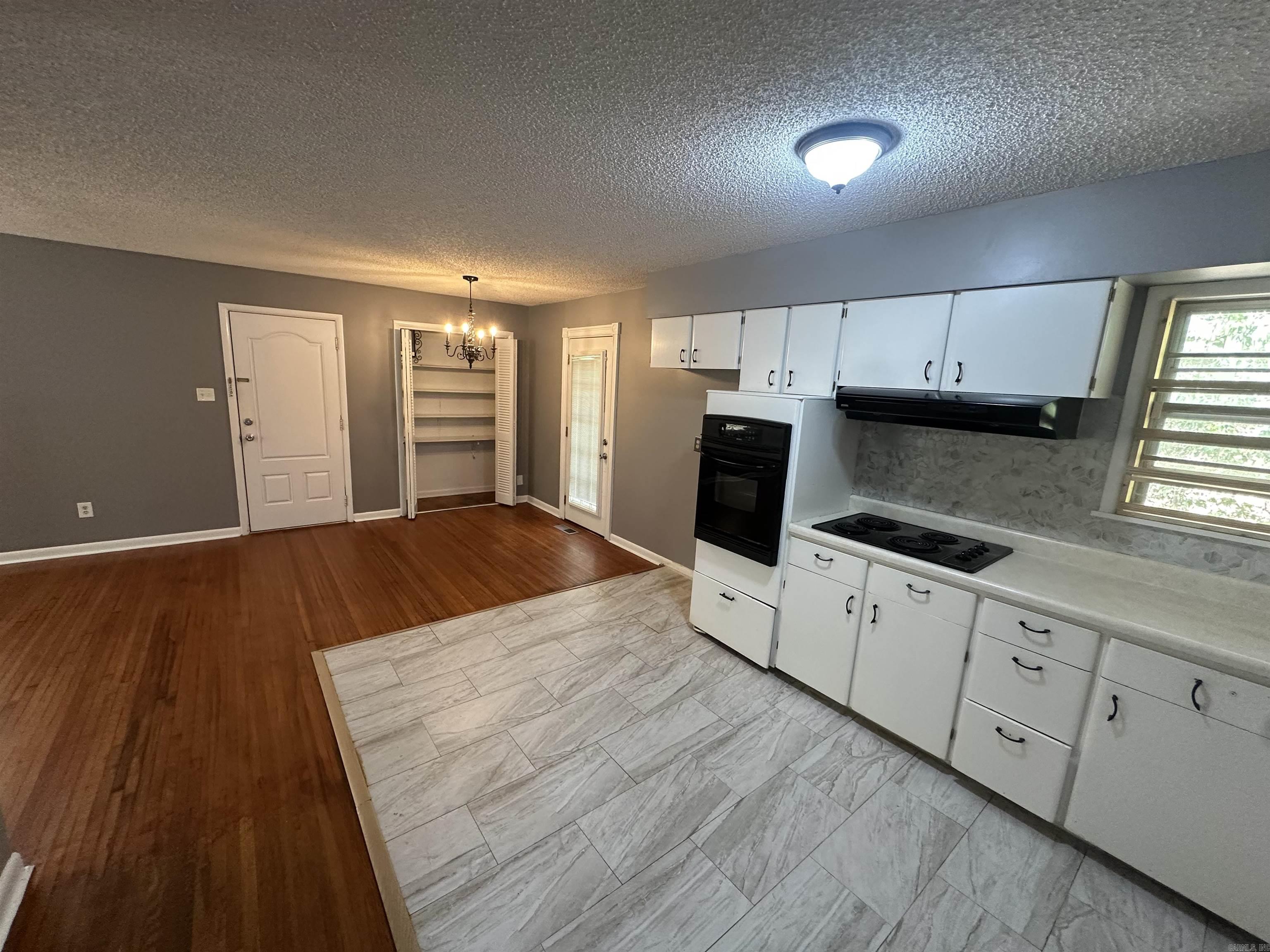 11518 Chipwood Drive Property Photo 5