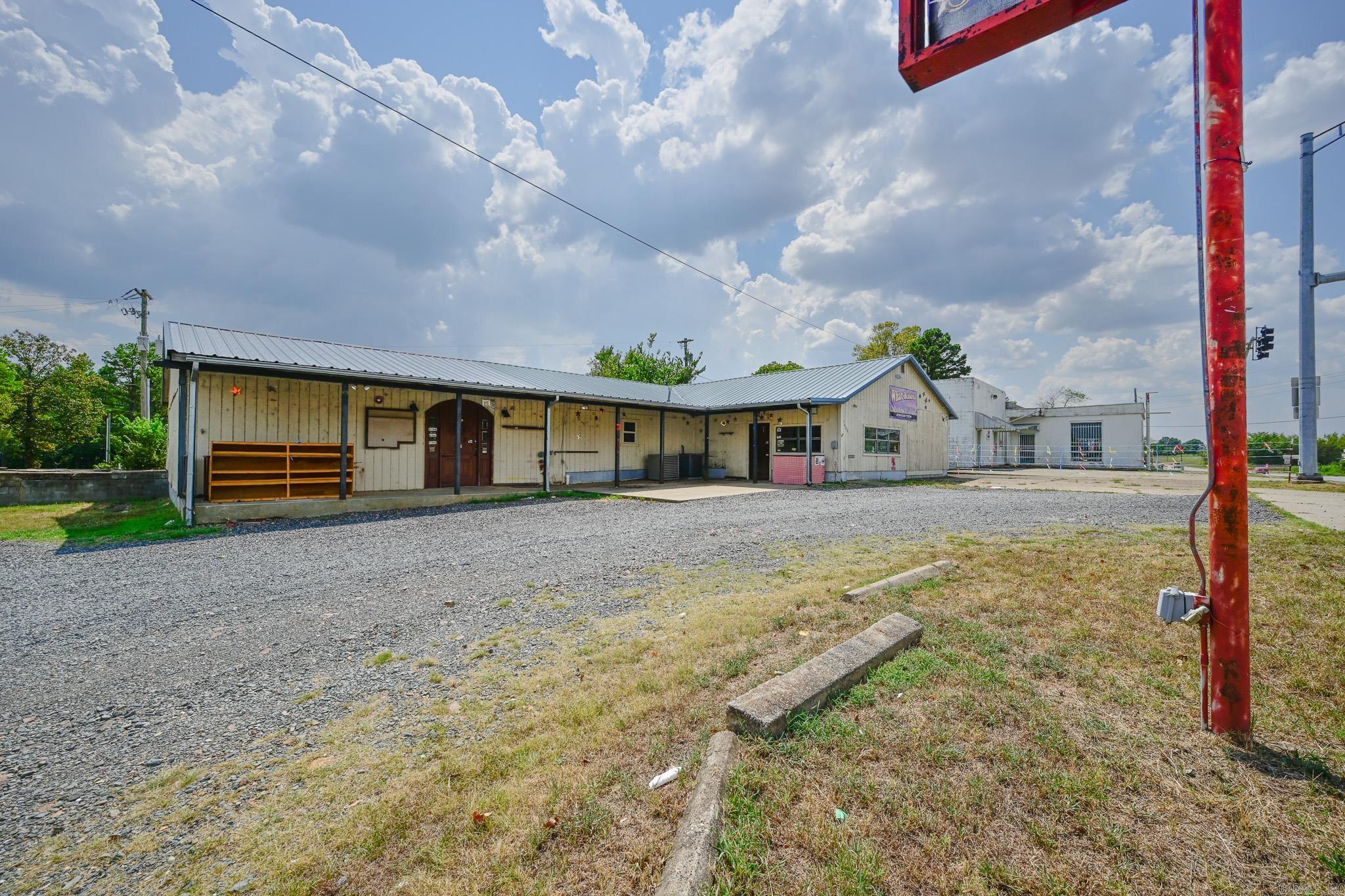 1604 Hwy 71 So. Property Photo 2