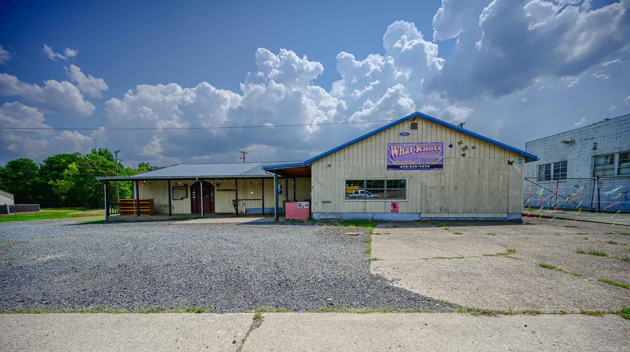 1604 Hwy 71 So. Property Photo 7