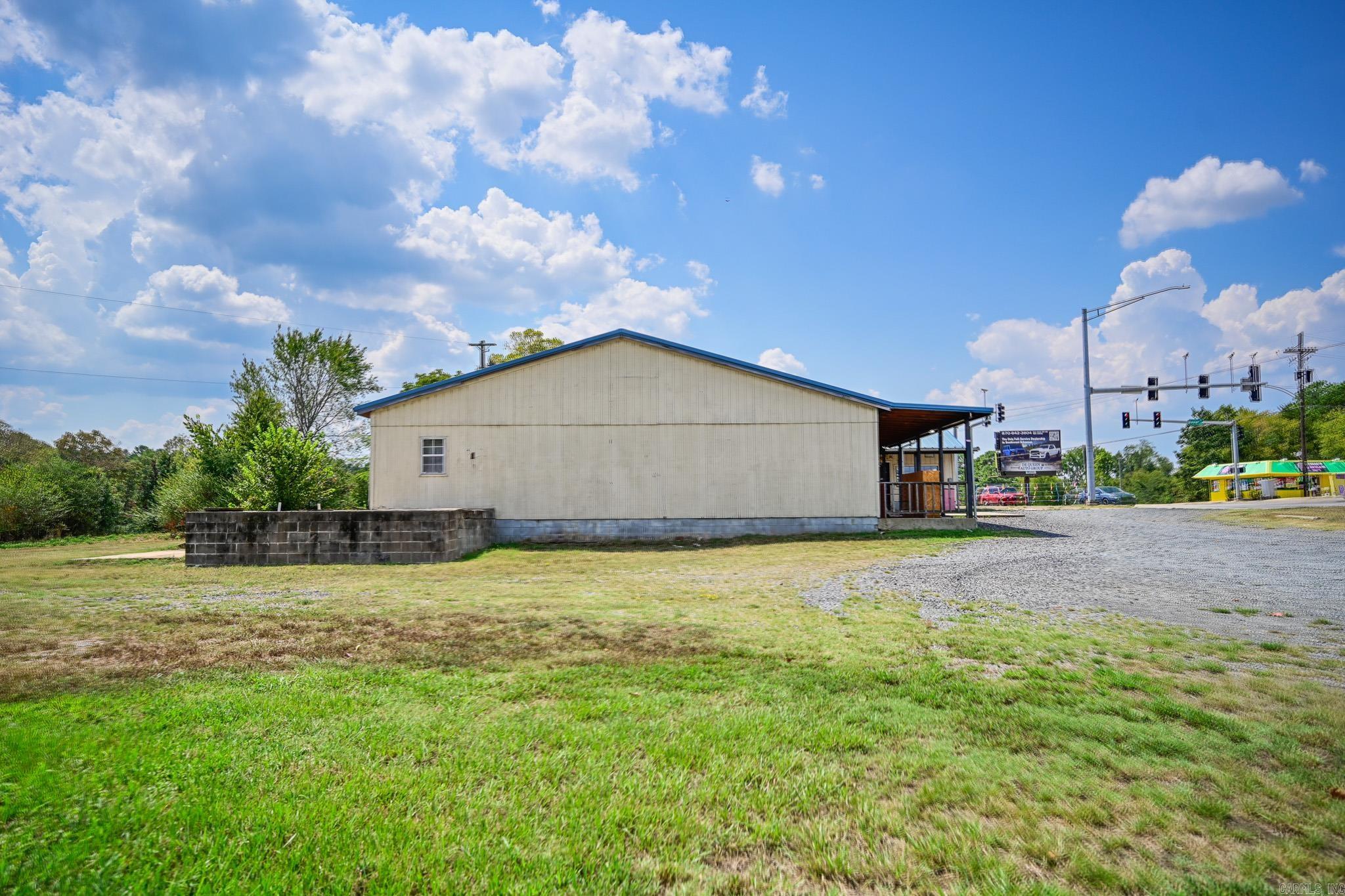 1604 Hwy 71 So. Property Photo 8