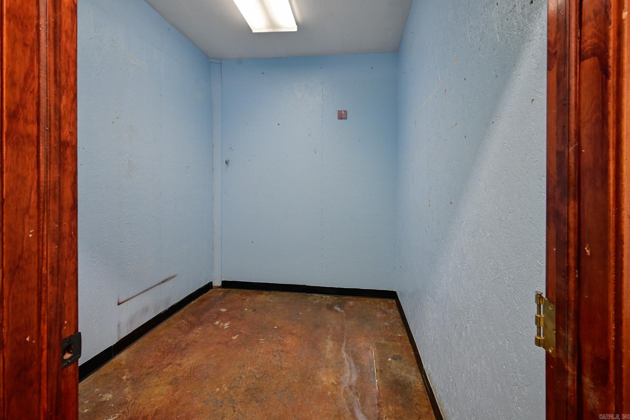 1604 Hwy 71 So. Property Photo 17