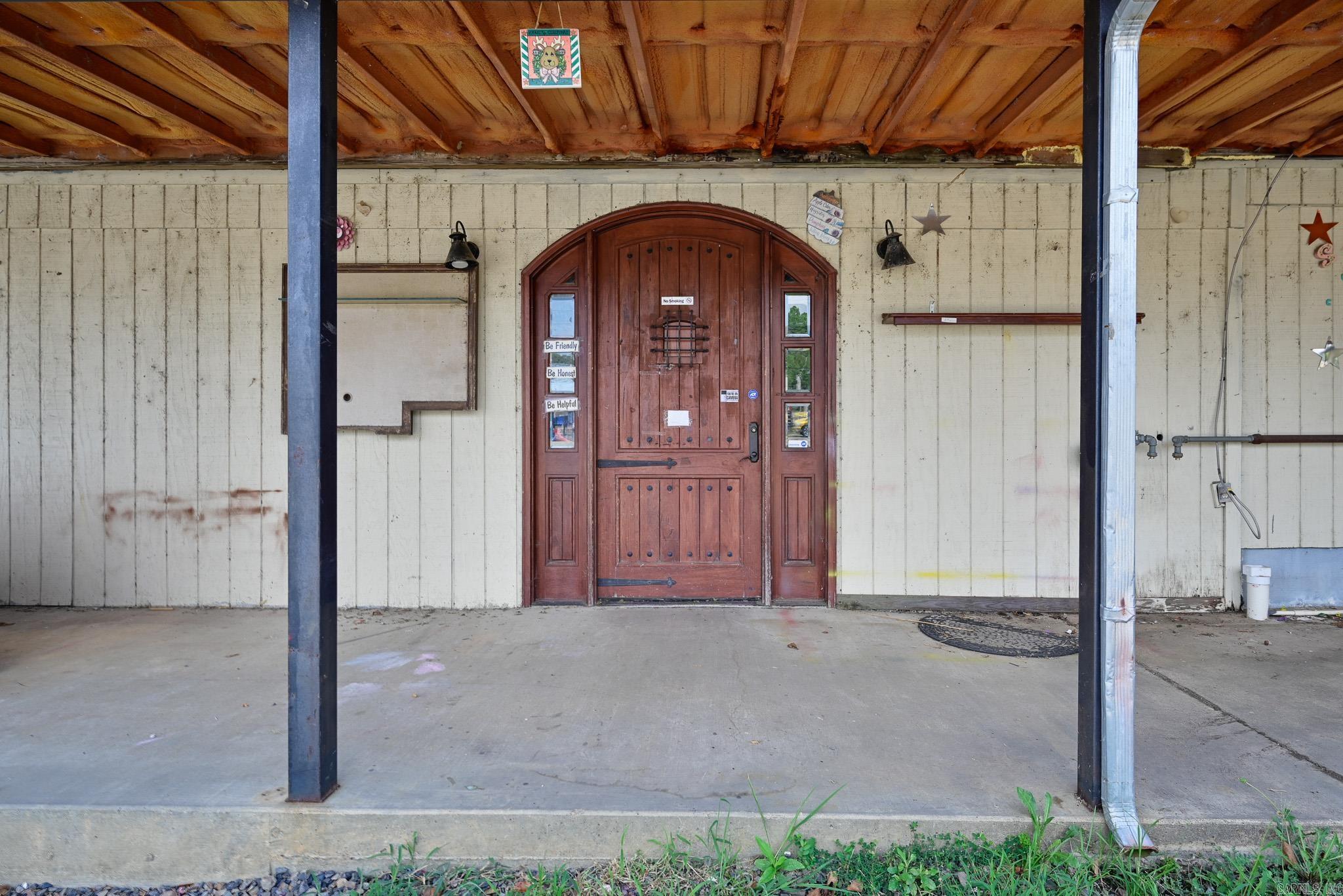 1604 Hwy 71 So. Property Photo 21