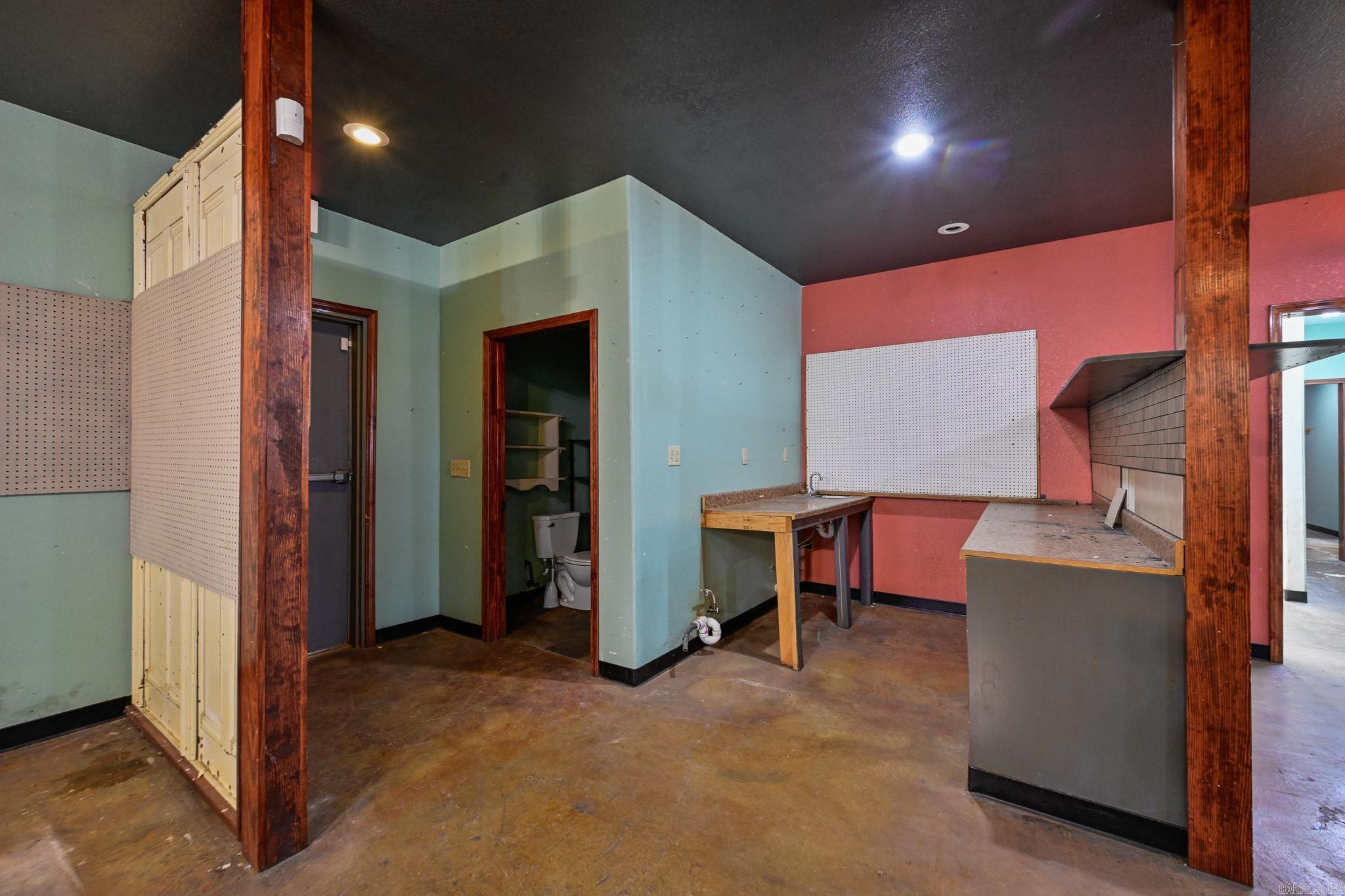 1604 Hwy 71 So. Property Photo 47