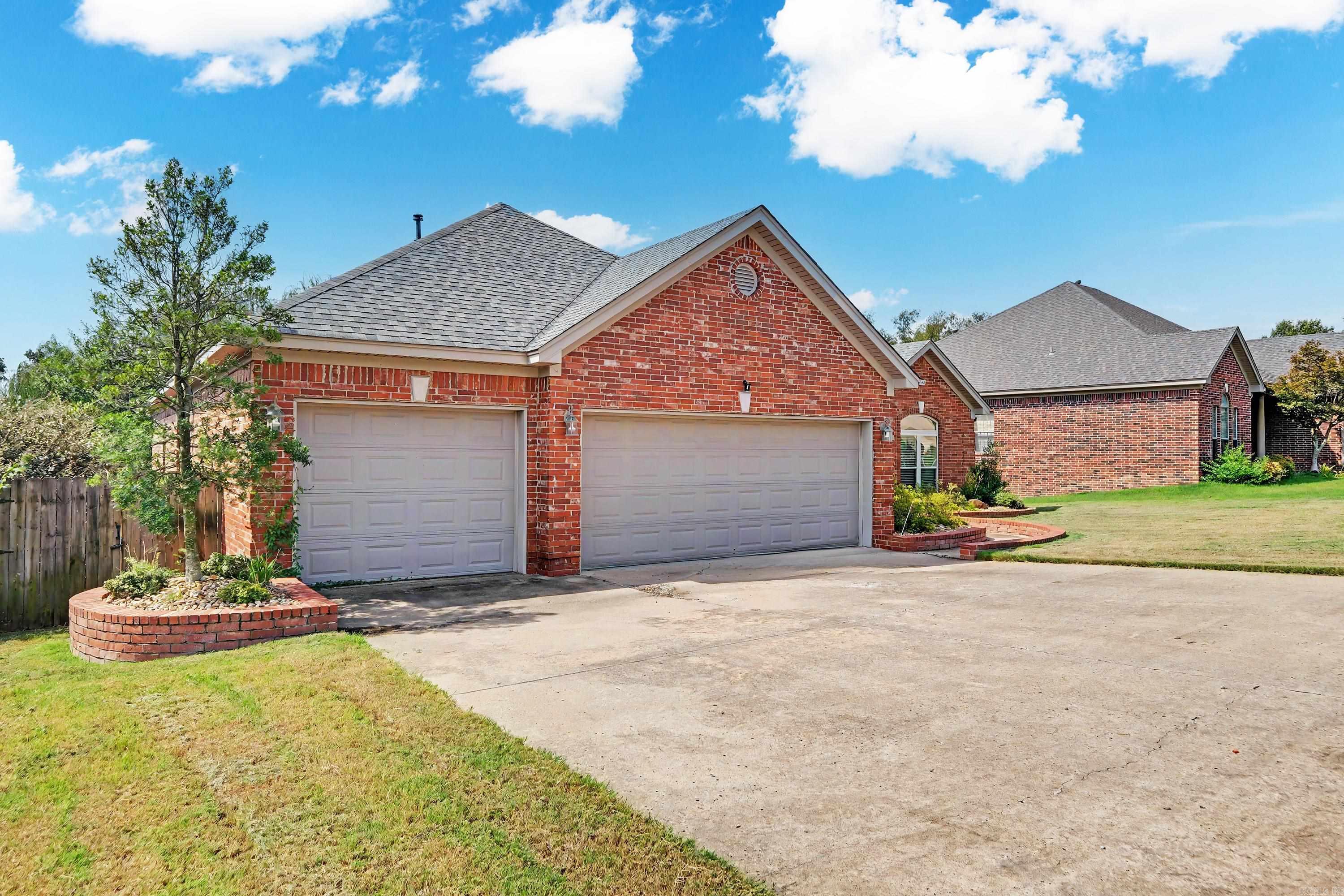 9417 Wild Mountain Drive Property Photo 2