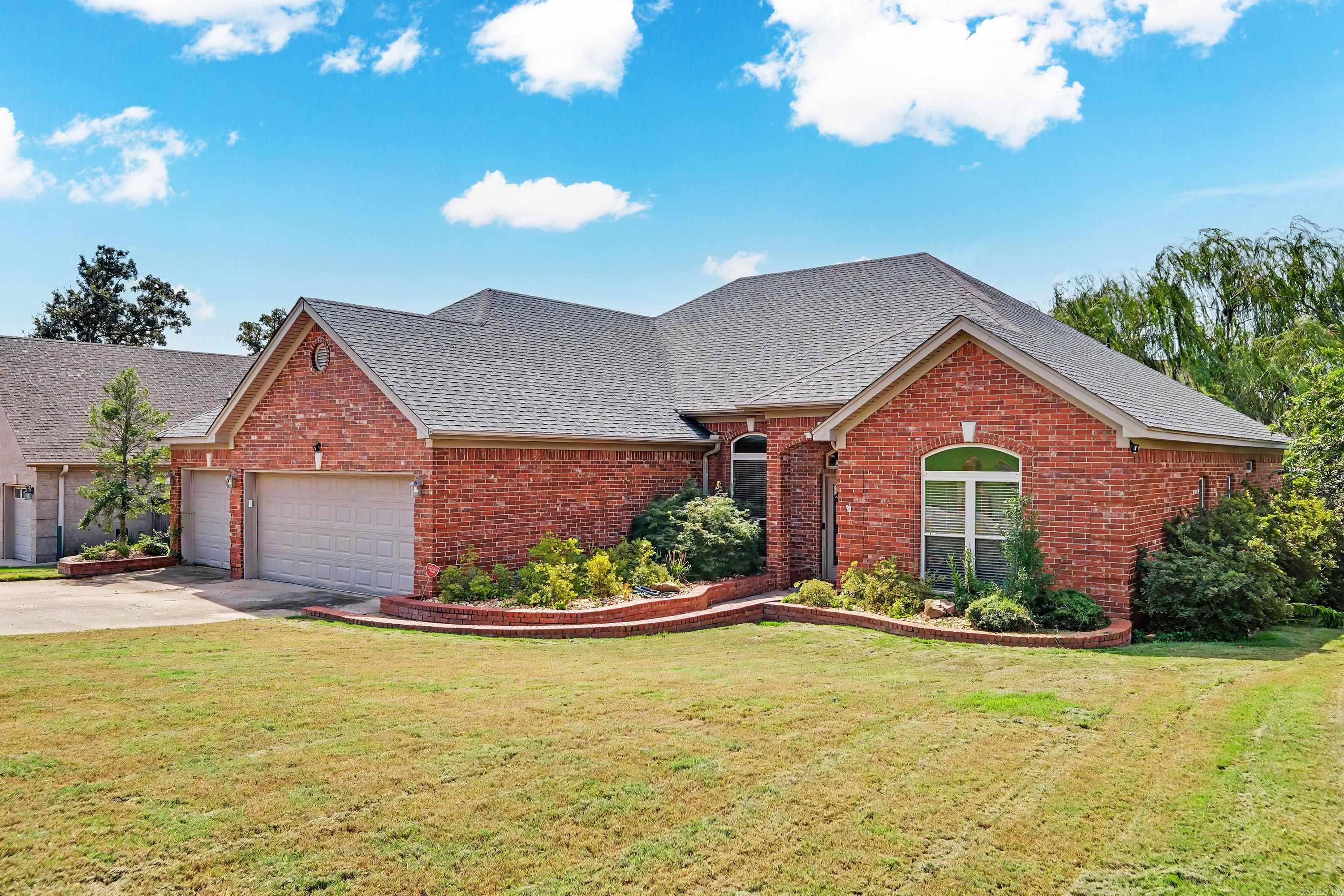 9417 Wild Mountain Drive Property Photo 3