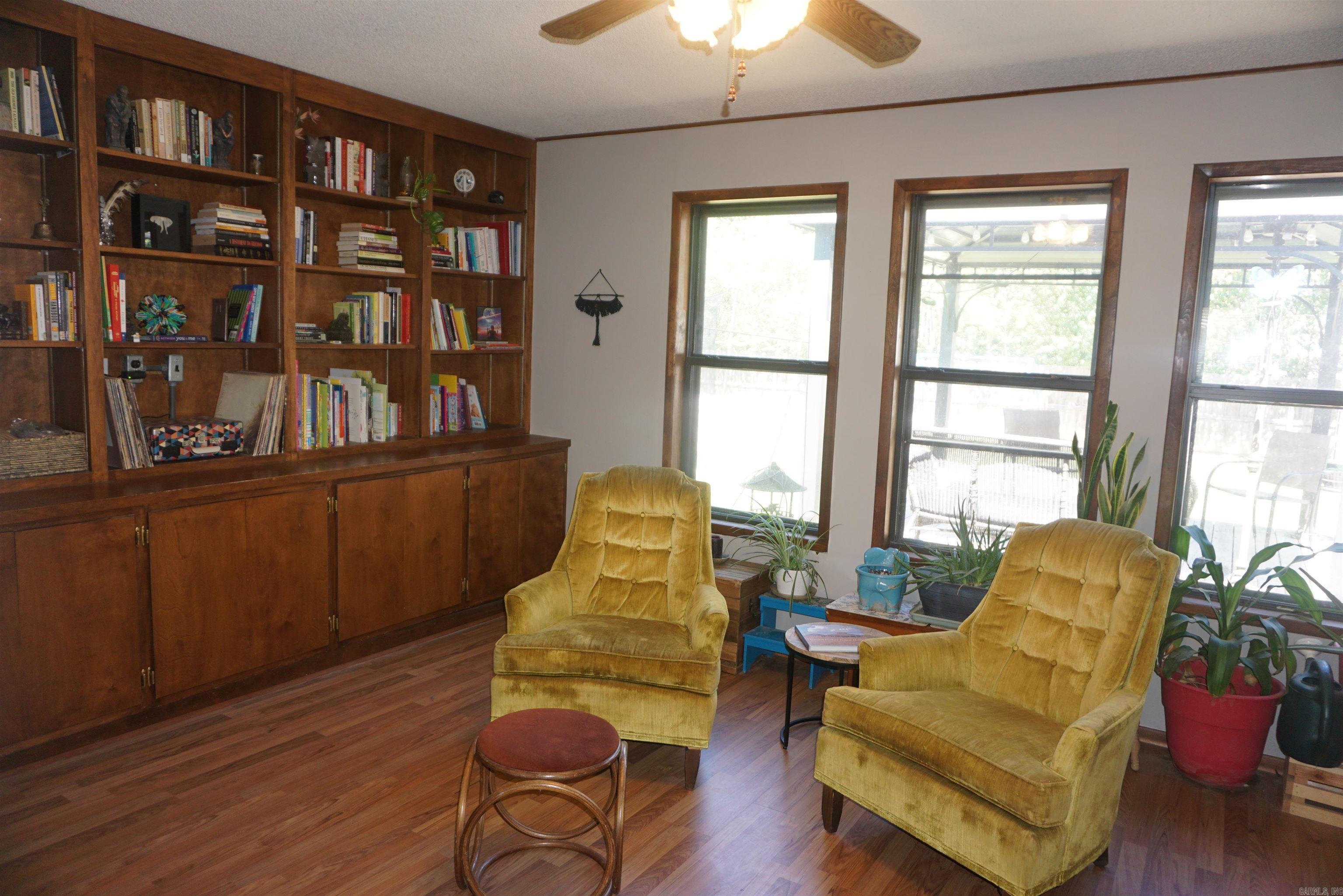 160 Cloverdale Property Photo 13