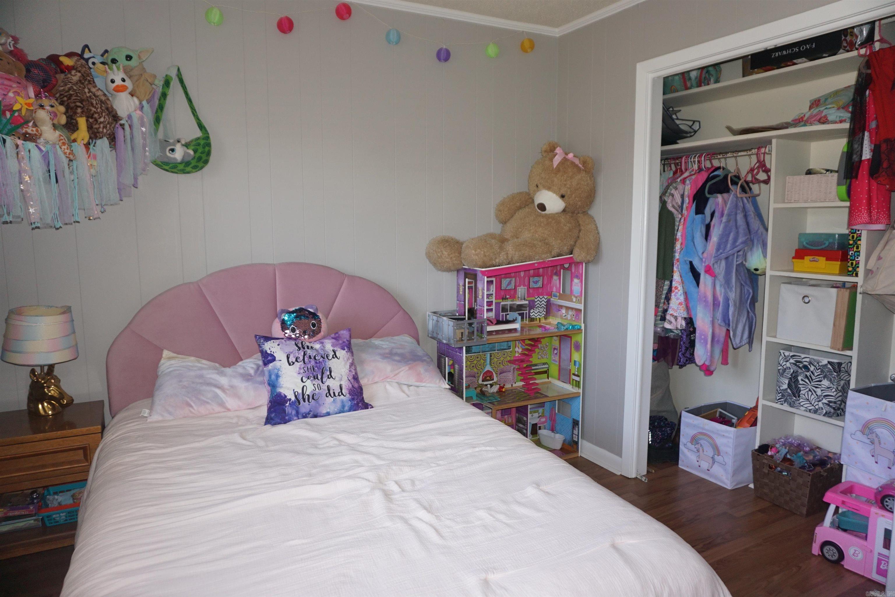 160 Cloverdale Property Photo 21