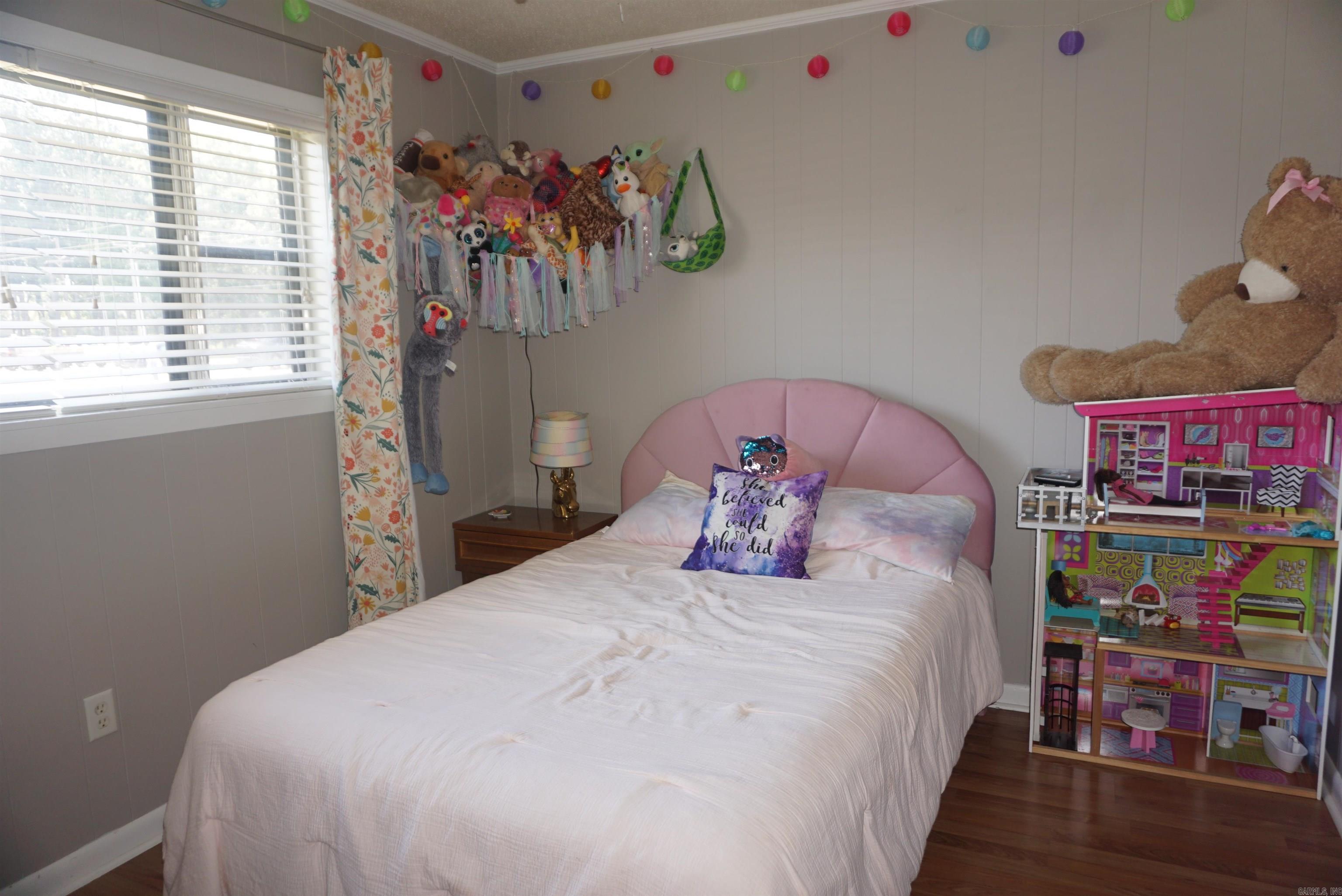 160 Cloverdale Property Photo 22