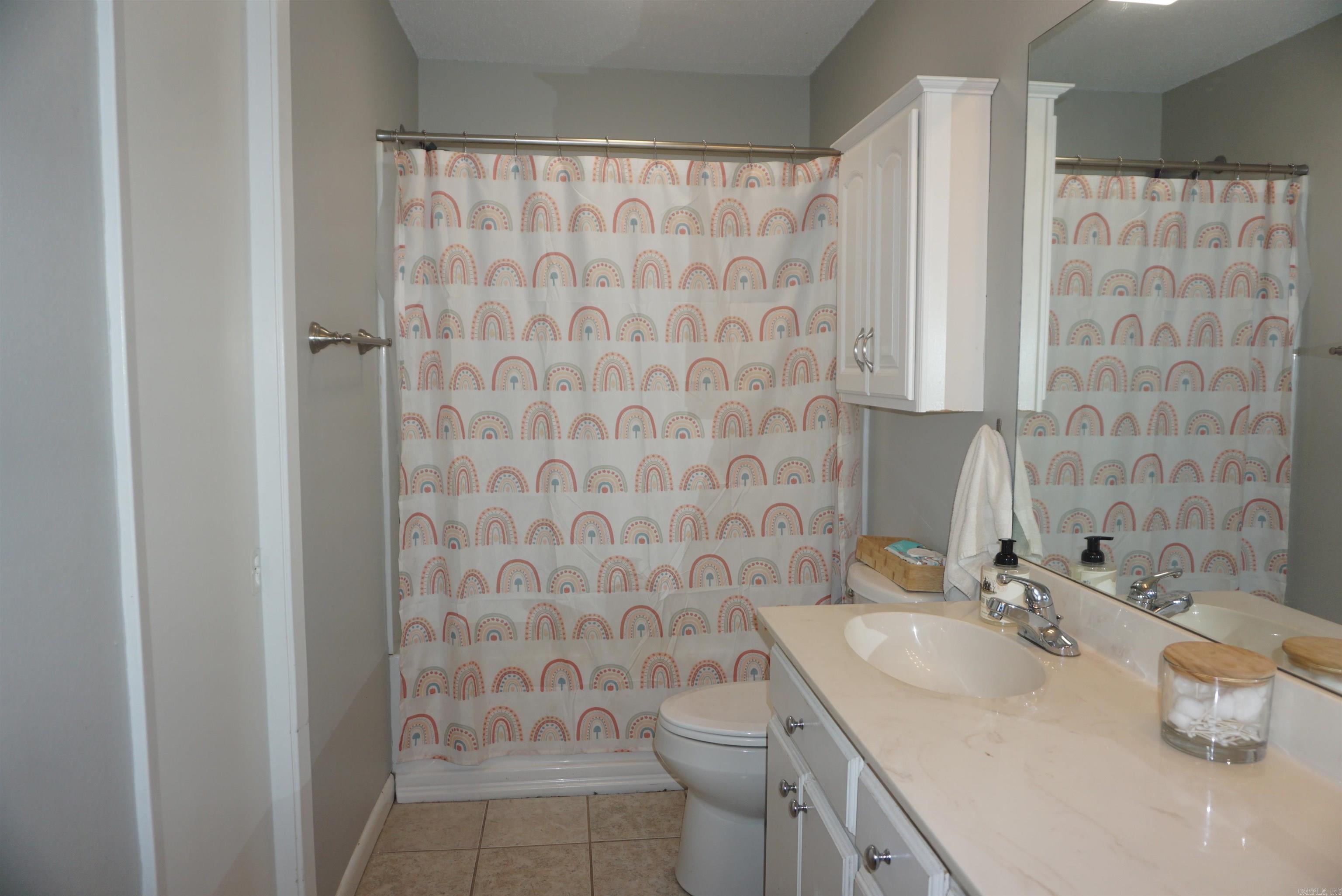 160 Cloverdale Property Photo 24