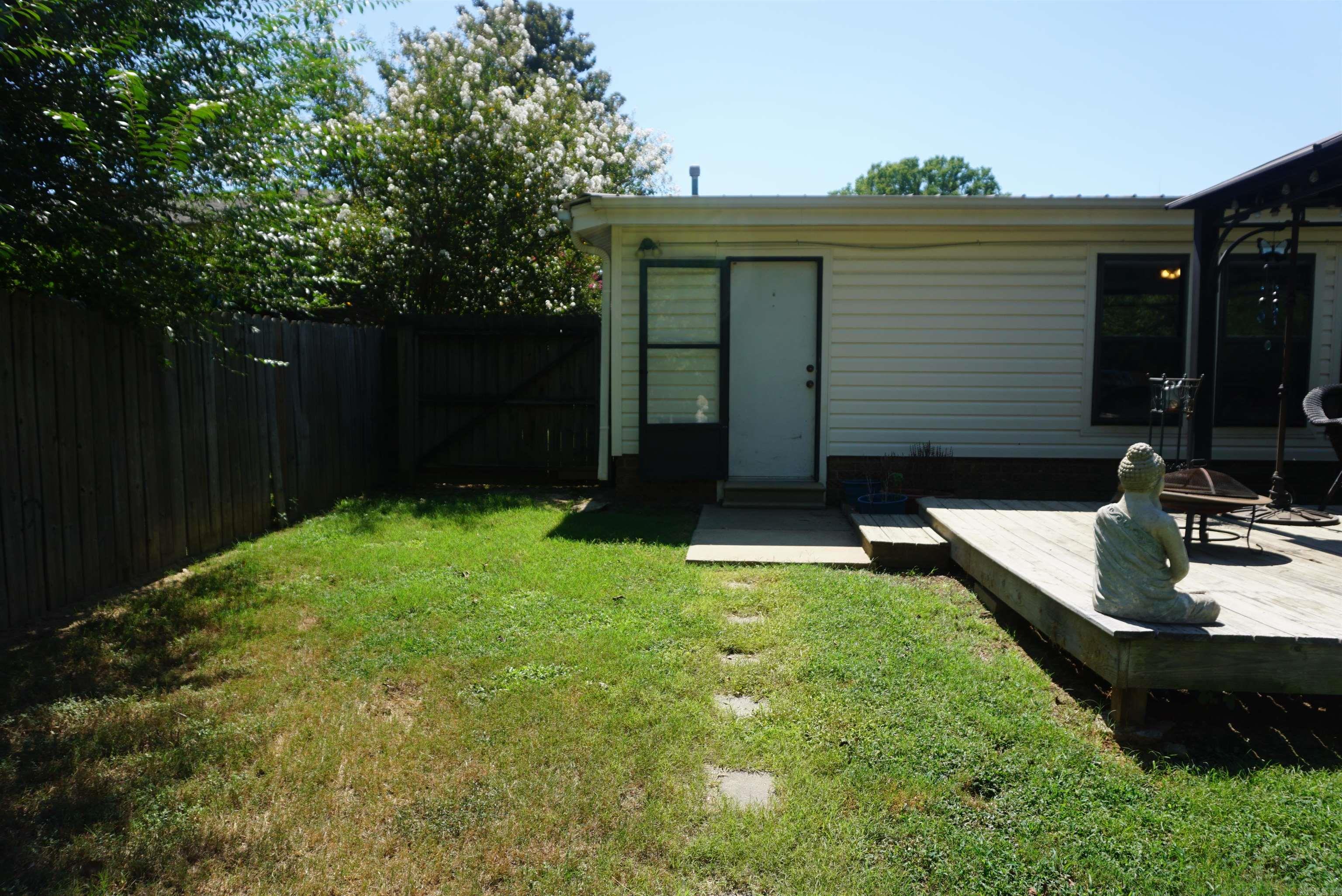 160 Cloverdale Property Photo 35