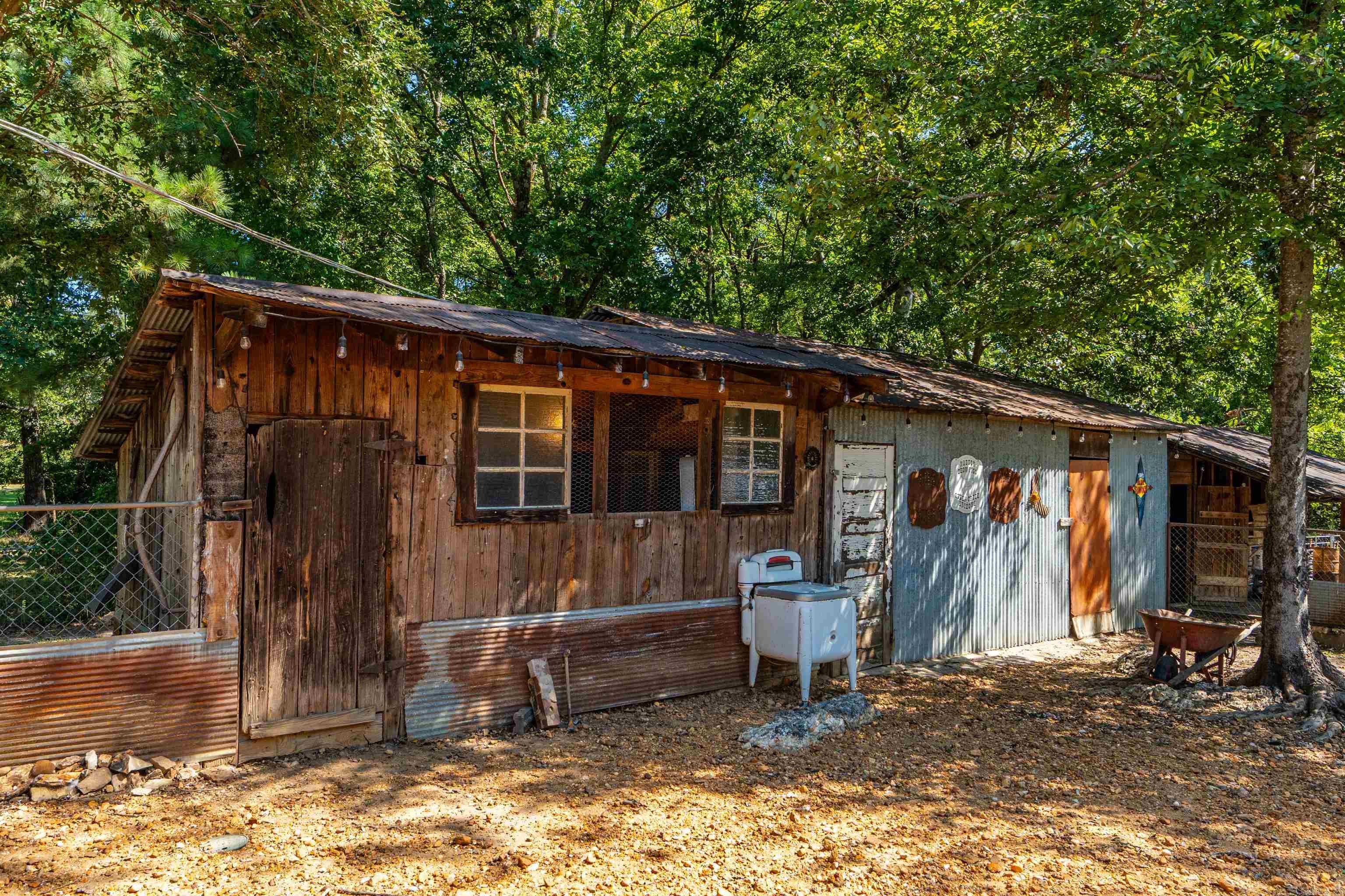 19520 Highway 51 Property Photo 39