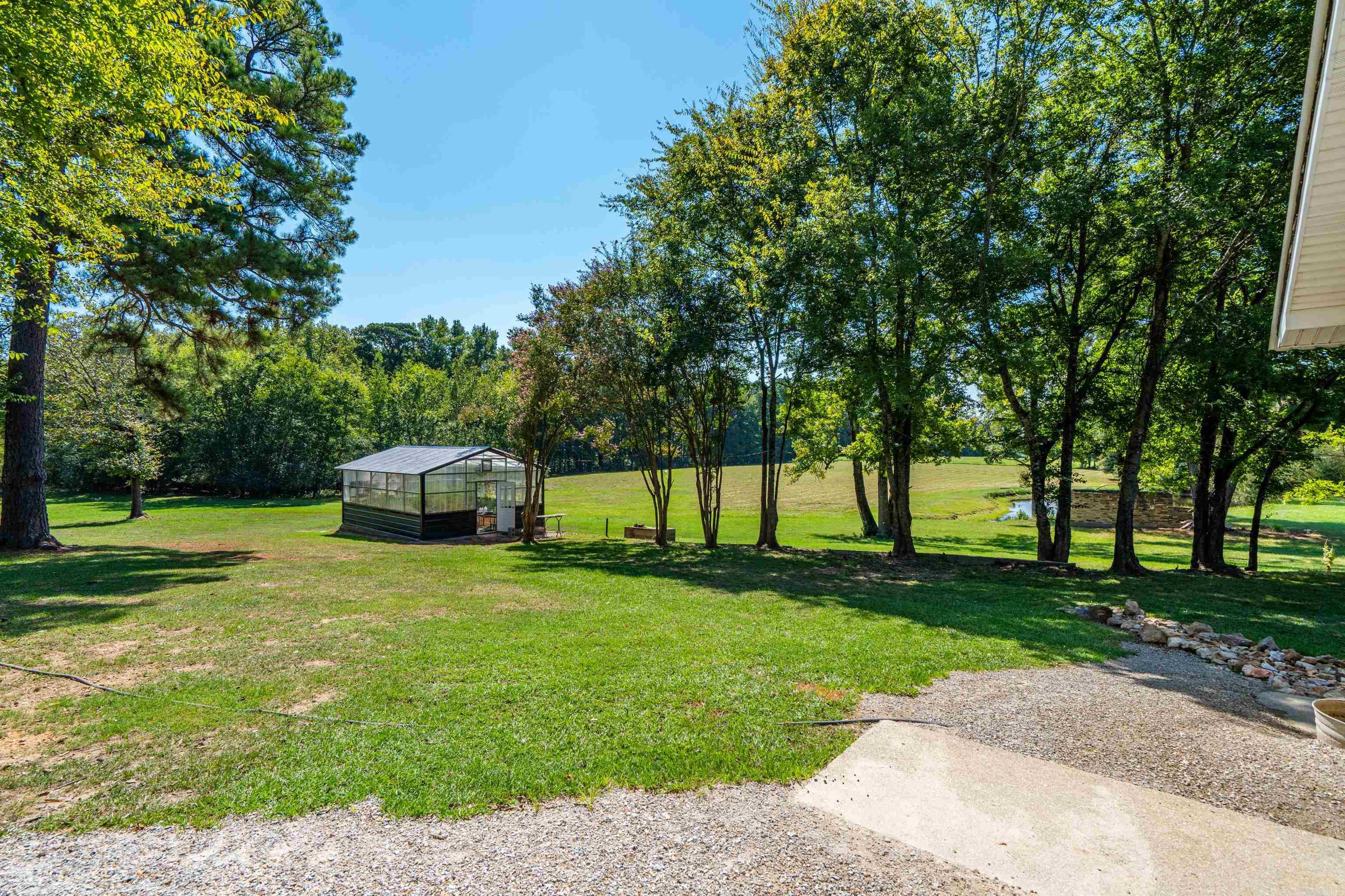 19520 Highway 51 Property Photo 40