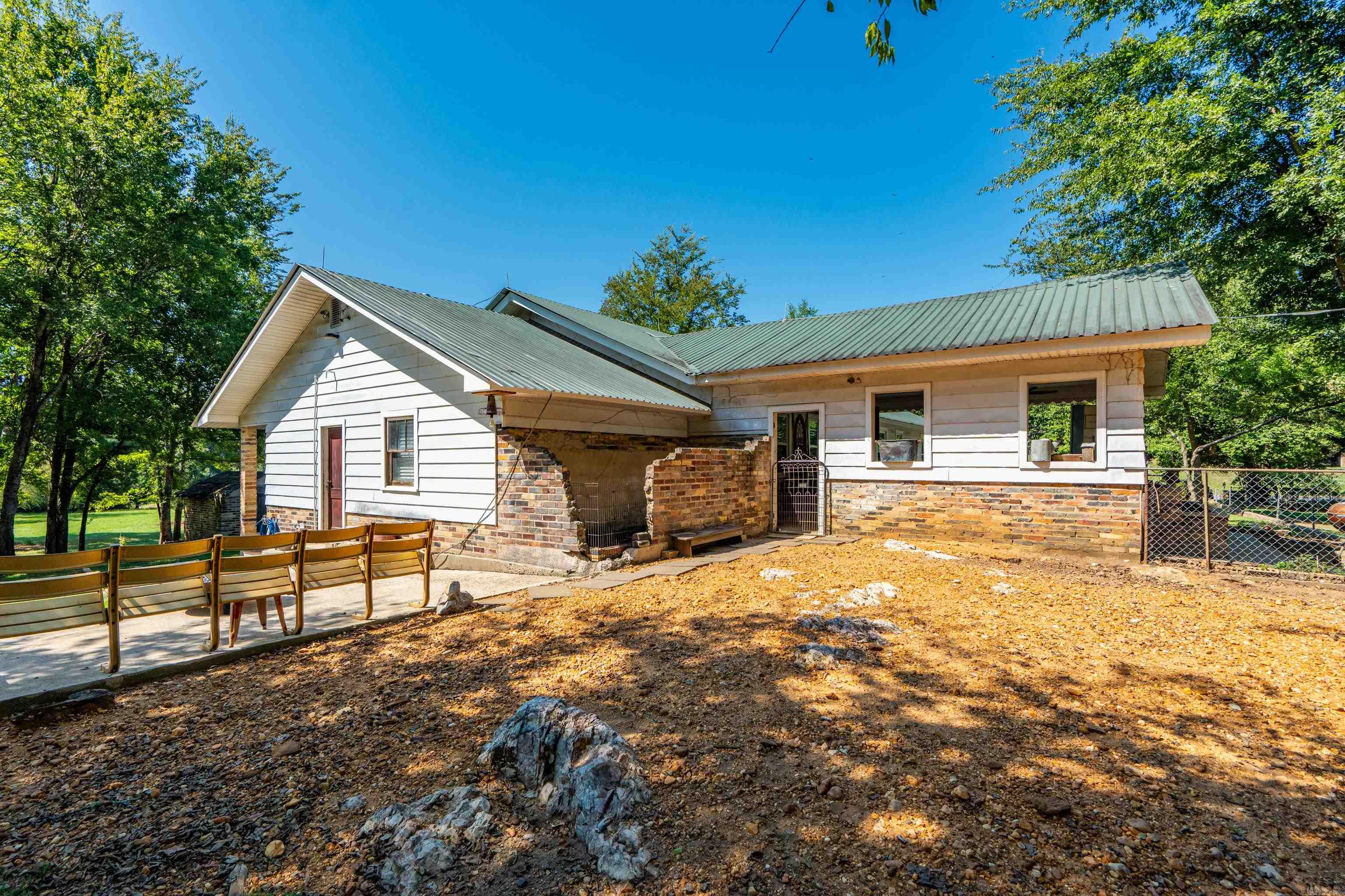 19520 Highway 51 Property Photo 41