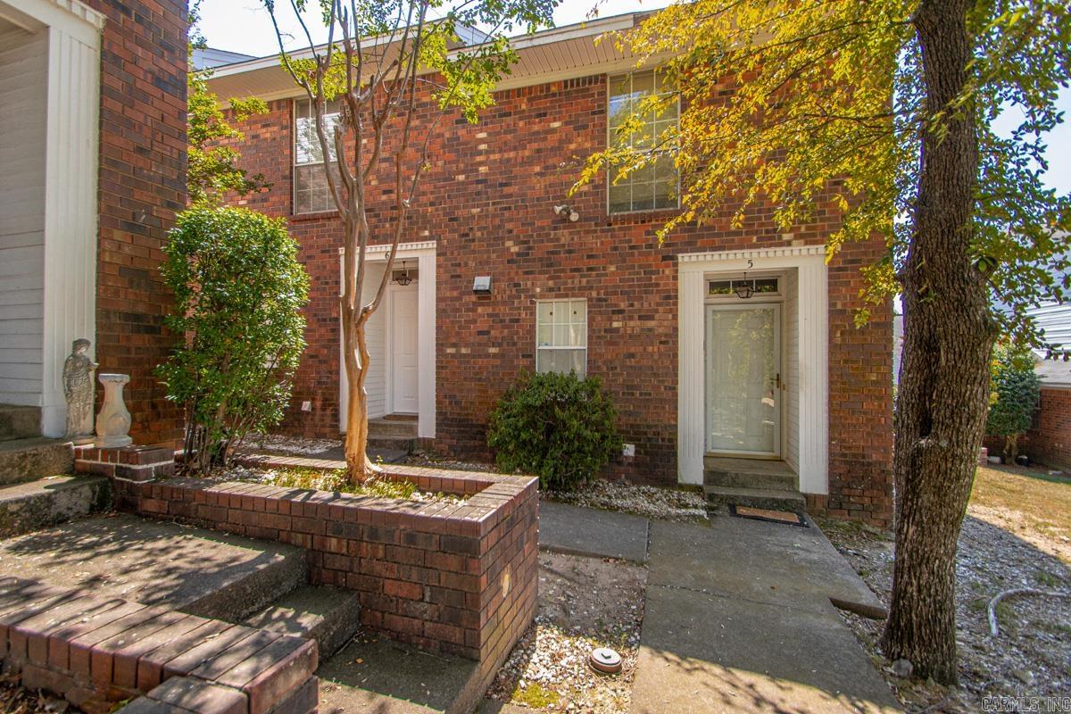 20 Towne Park #6 Court 6 Property Photo 1