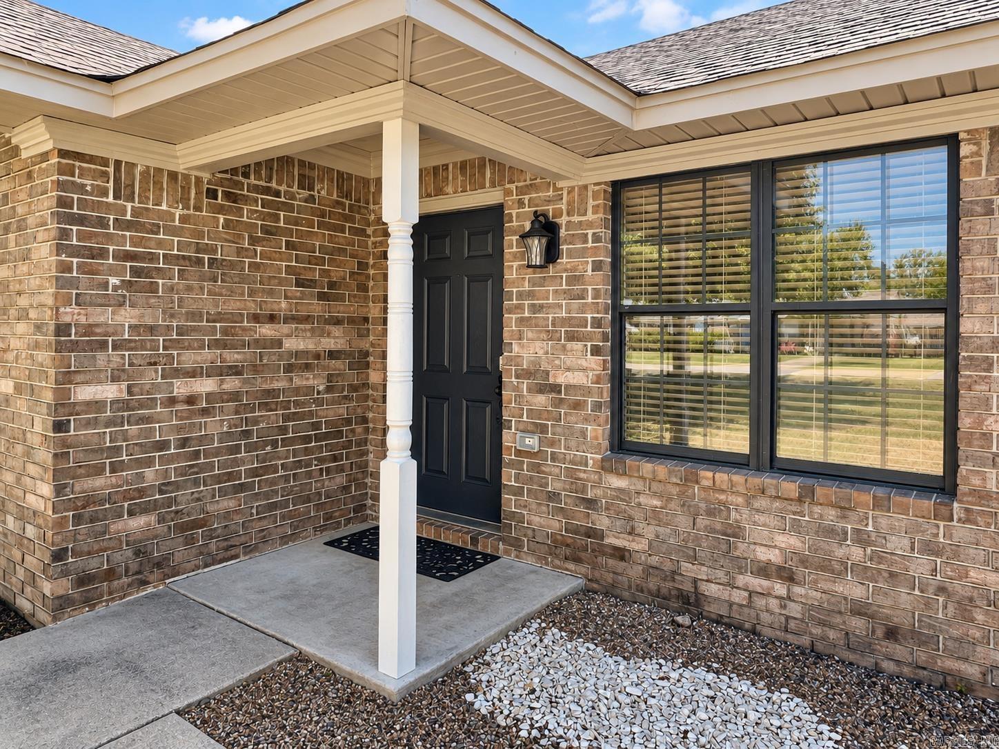 21 Sharon Circle Property Photo 4